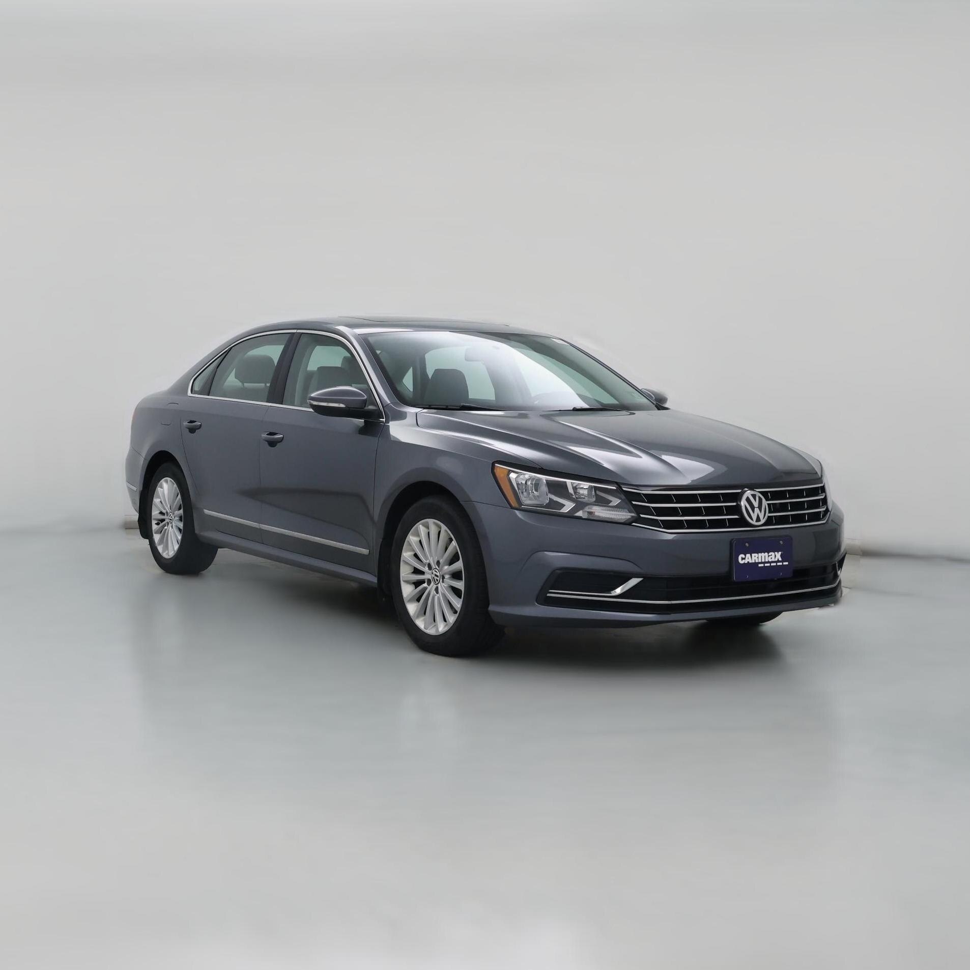 Thumbnail: 2016 Volkswagen Passat - 1