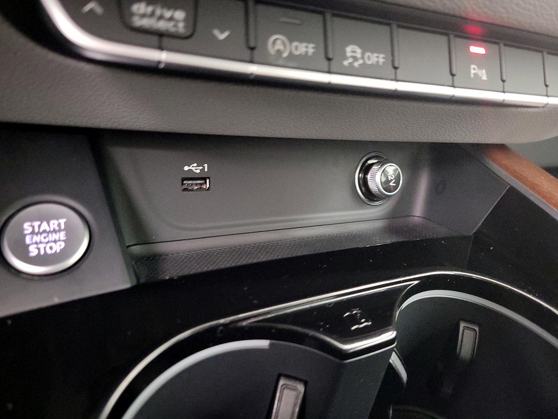 Thumbnail: 2020 Audi A4 - 18