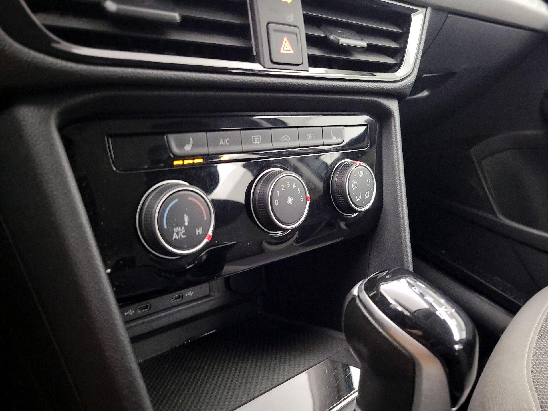 Thumbnail: 2023 Volkswagen Taos - 16