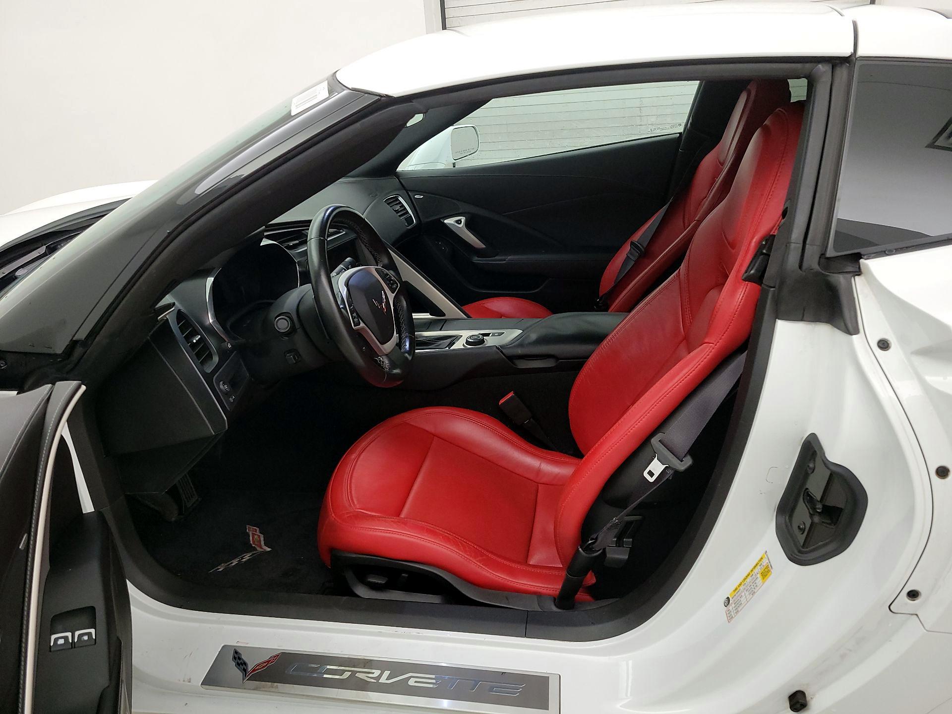 Thumbnail: 2015 Chevrolet Corvette - 11