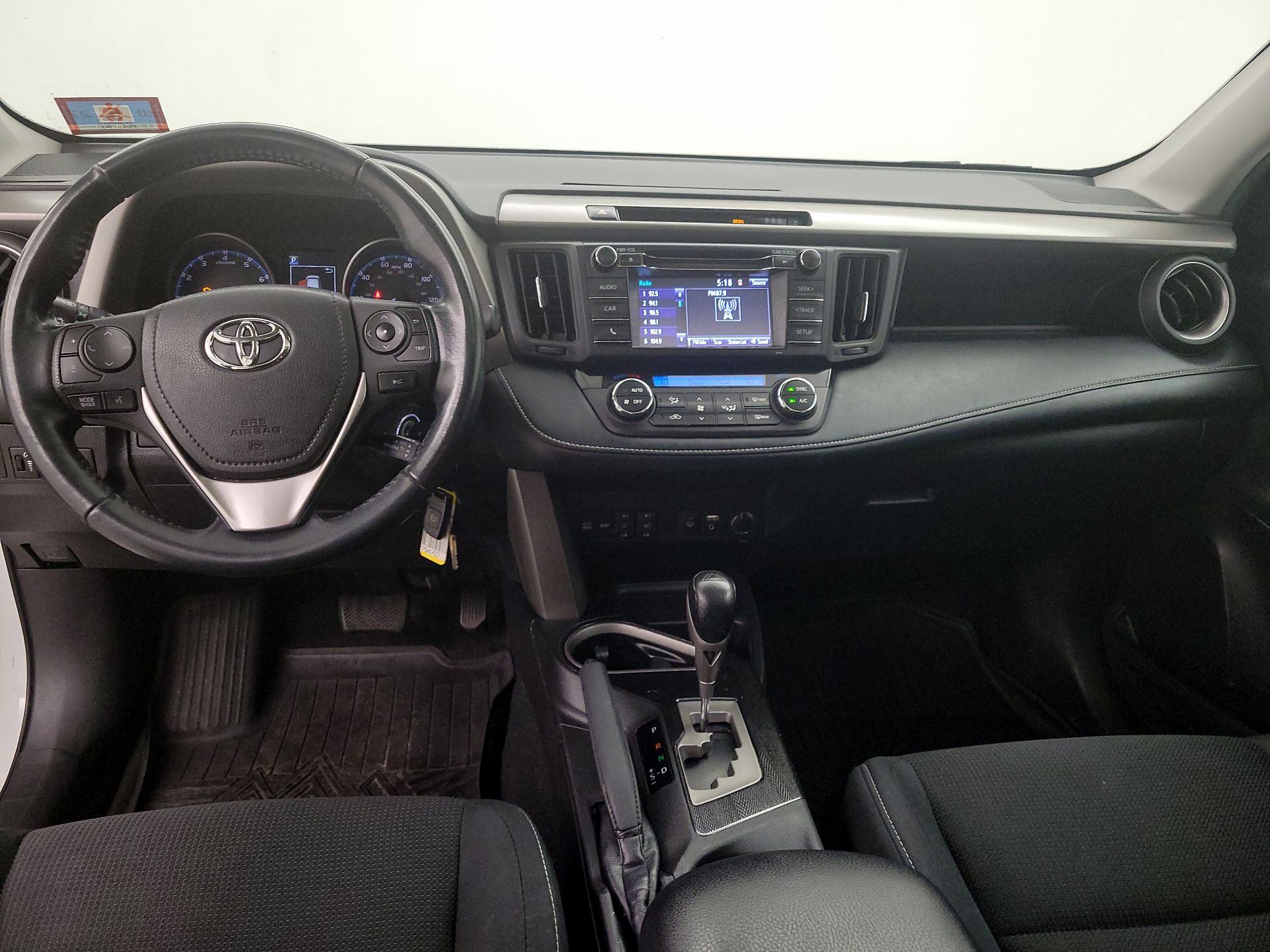 Thumbnail: 2018 Toyota RAV4 - 9