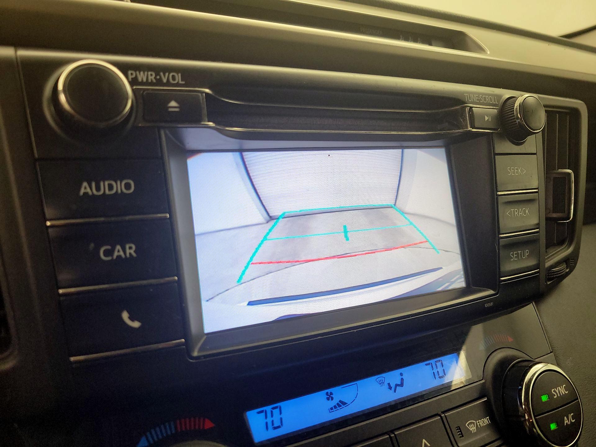 Thumbnail: 2018 Toyota RAV4 - 14