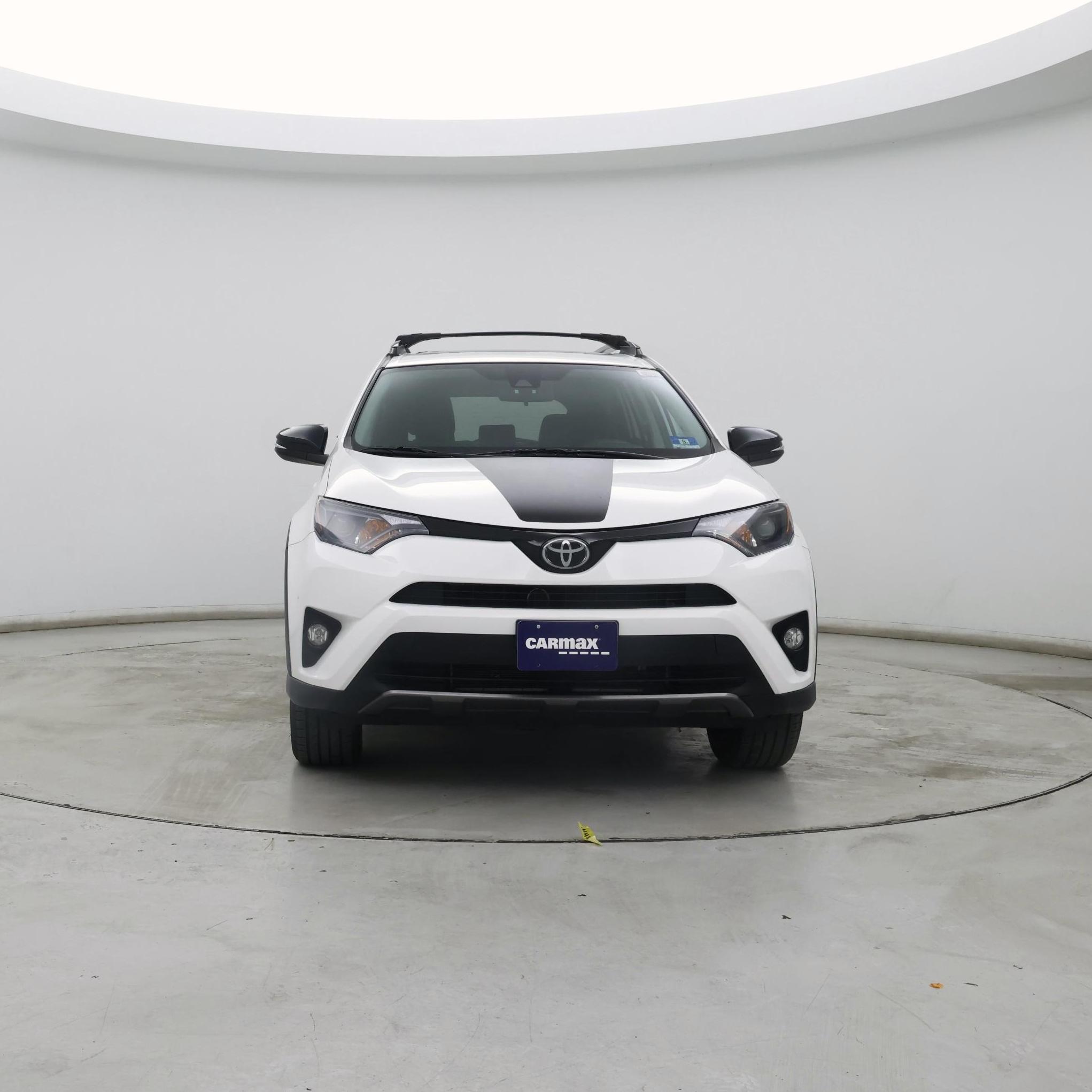 Thumbnail: 2018 Toyota RAV4 - 5