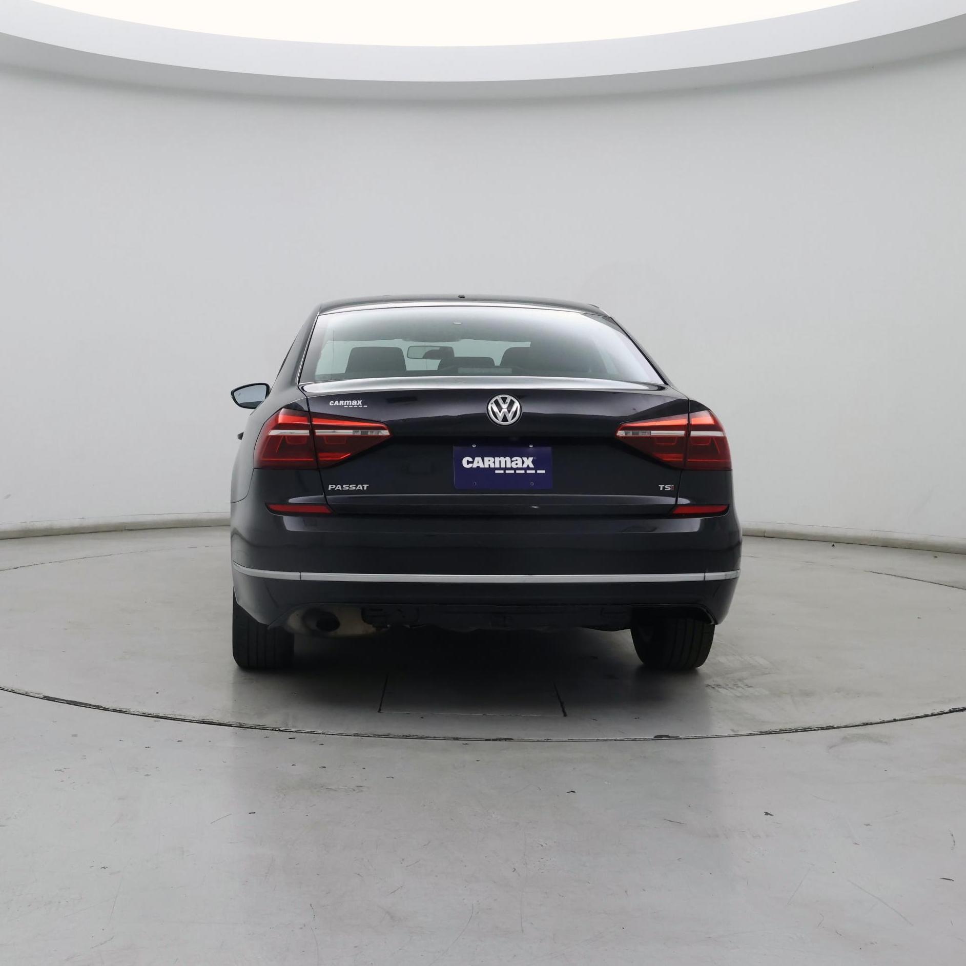 Thumbnail: 2018 Volkswagen Passat - 6