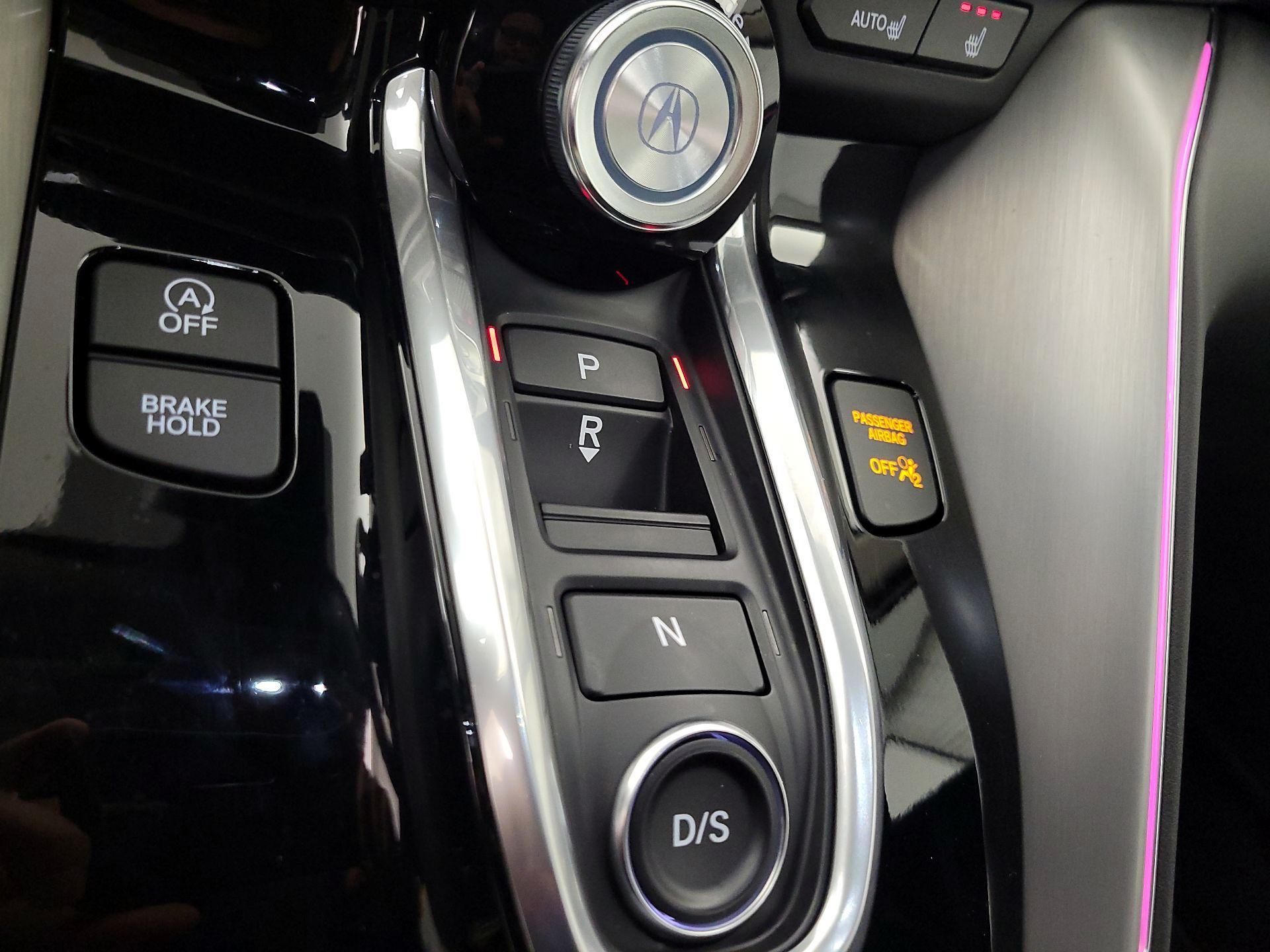 Thumbnail: 2025 Acura TLX - 18