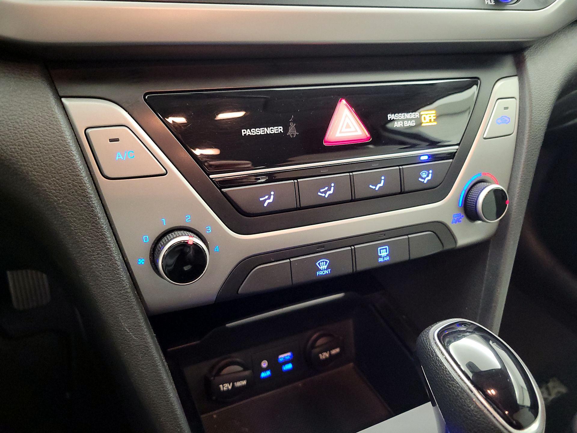 Thumbnail: 2018 Hyundai Elantra - 17