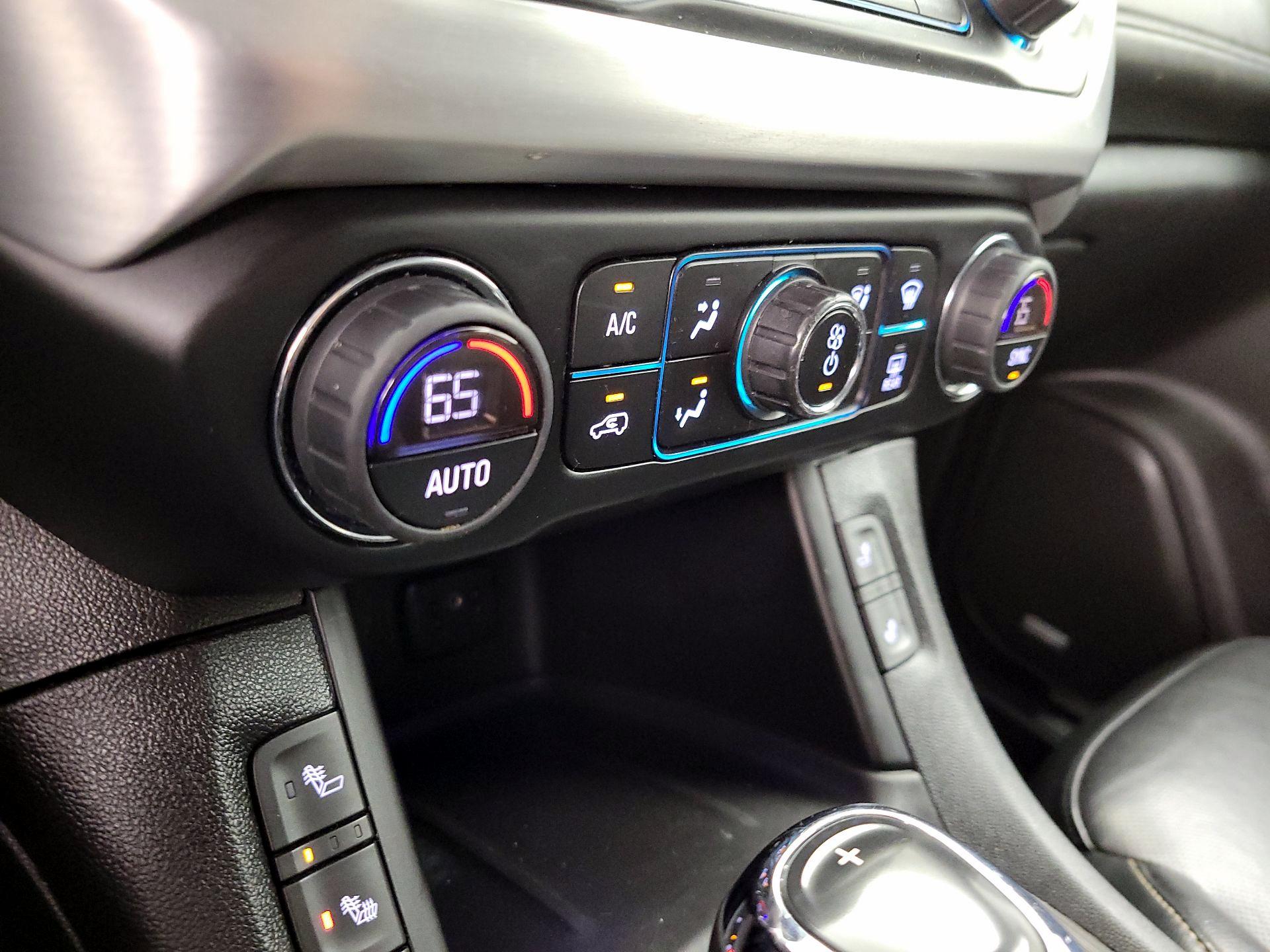 Thumbnail: 2019 GMC Acadia - 16