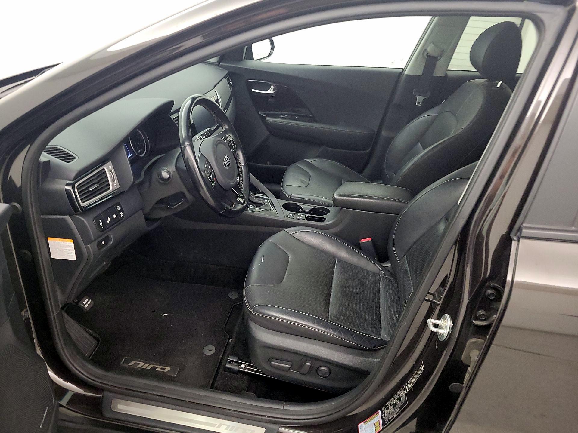 Thumbnail: 2018 Kia Niro - 11