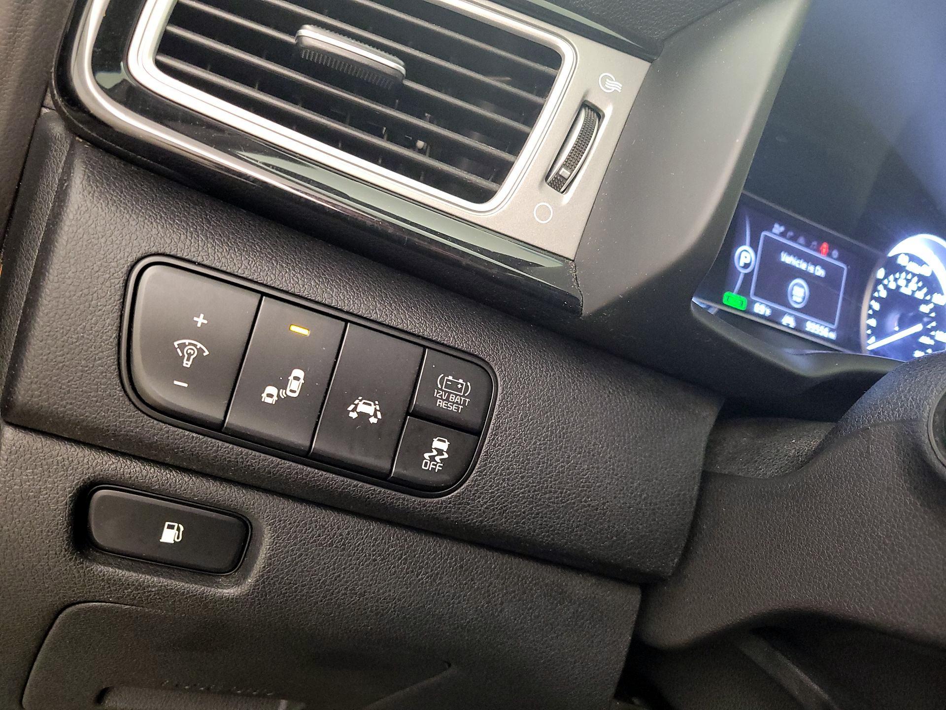 Thumbnail: 2018 Kia Niro - 13