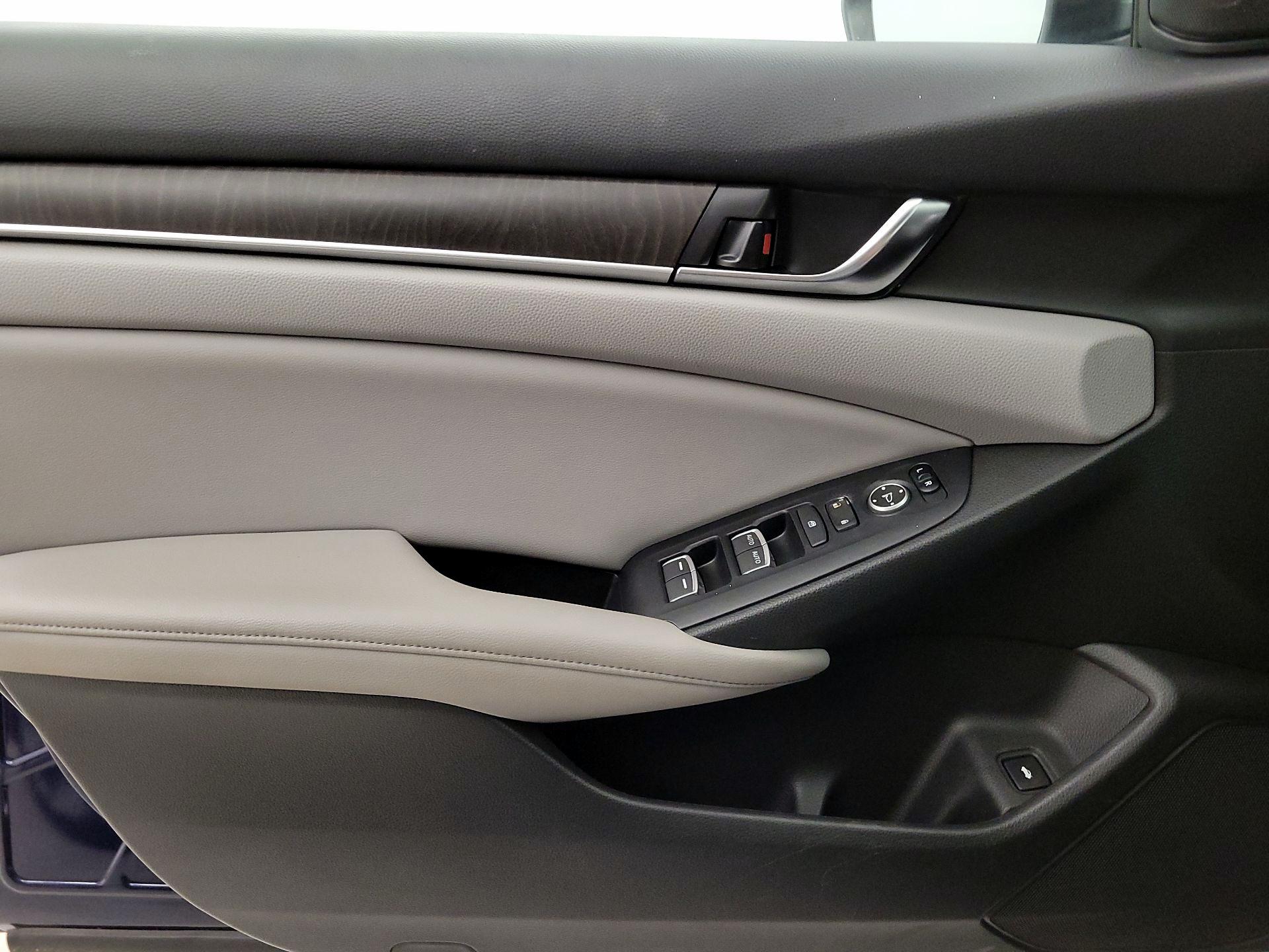 Thumbnail: 2018 Honda Accord - 12