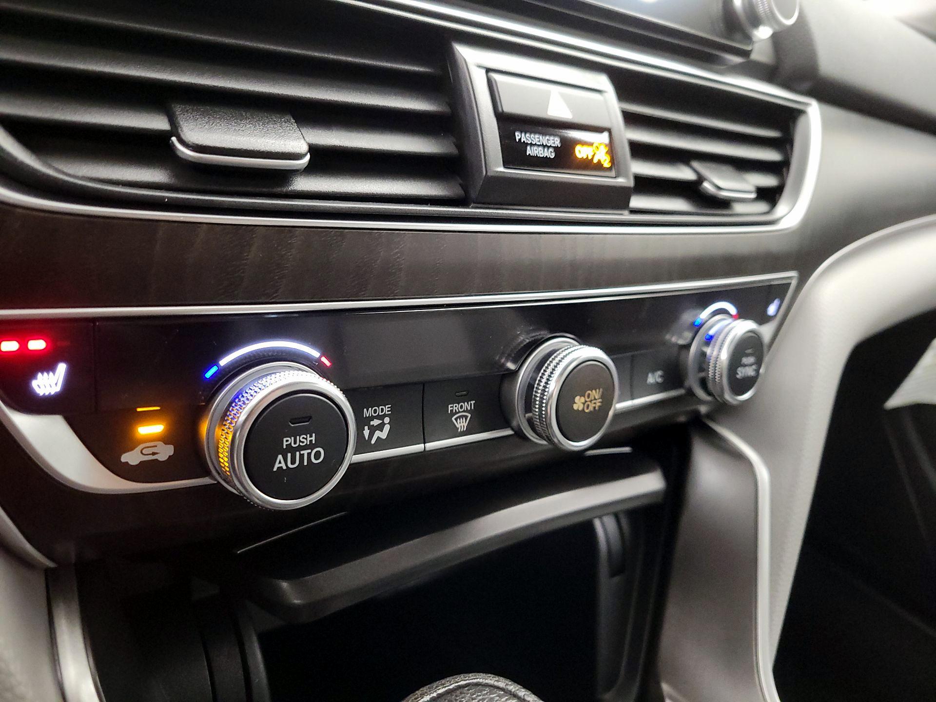 Thumbnail: 2018 Honda Accord - 16