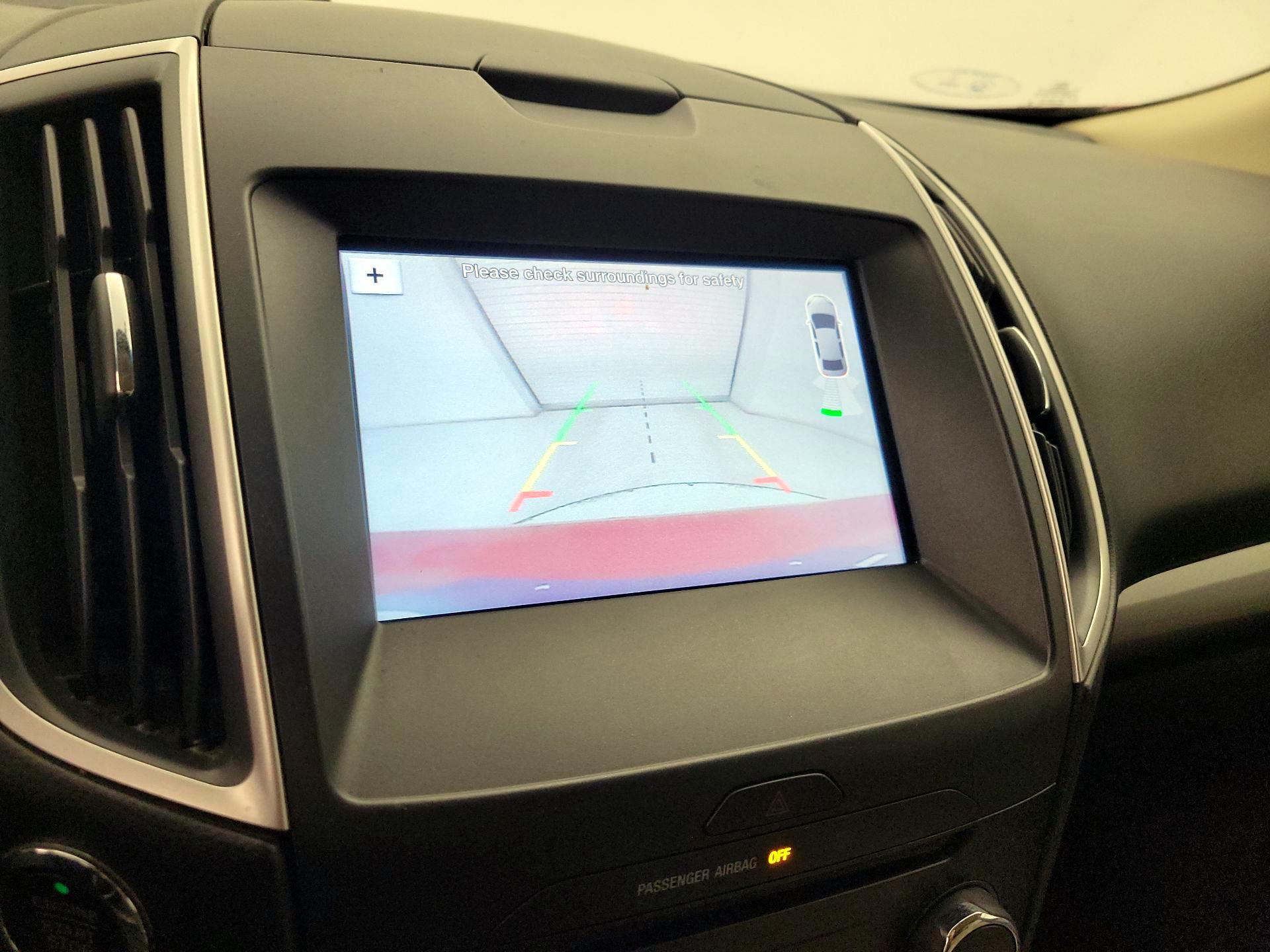 Thumbnail: 2016 Ford Edge - 14