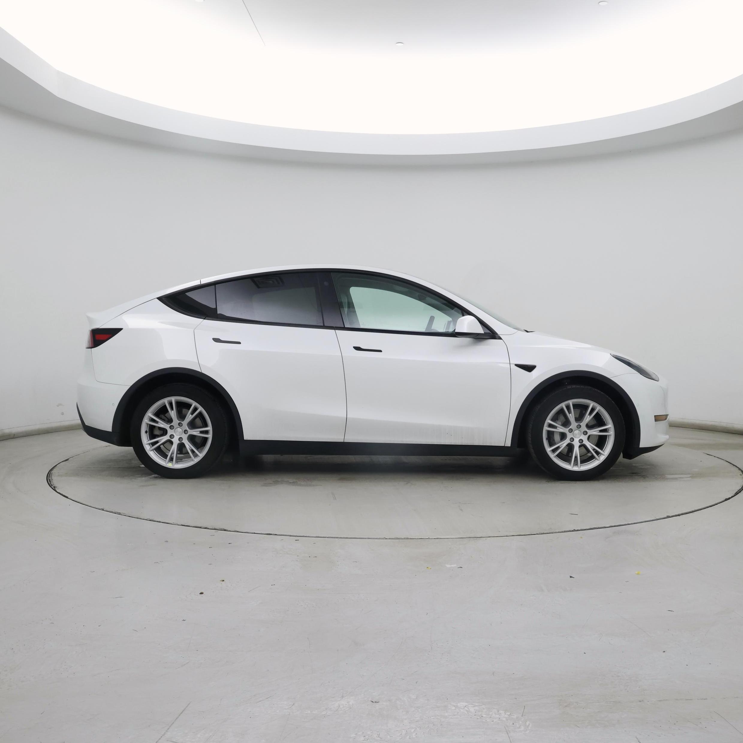 Thumbnail: 2021 Tesla Model Y - 7