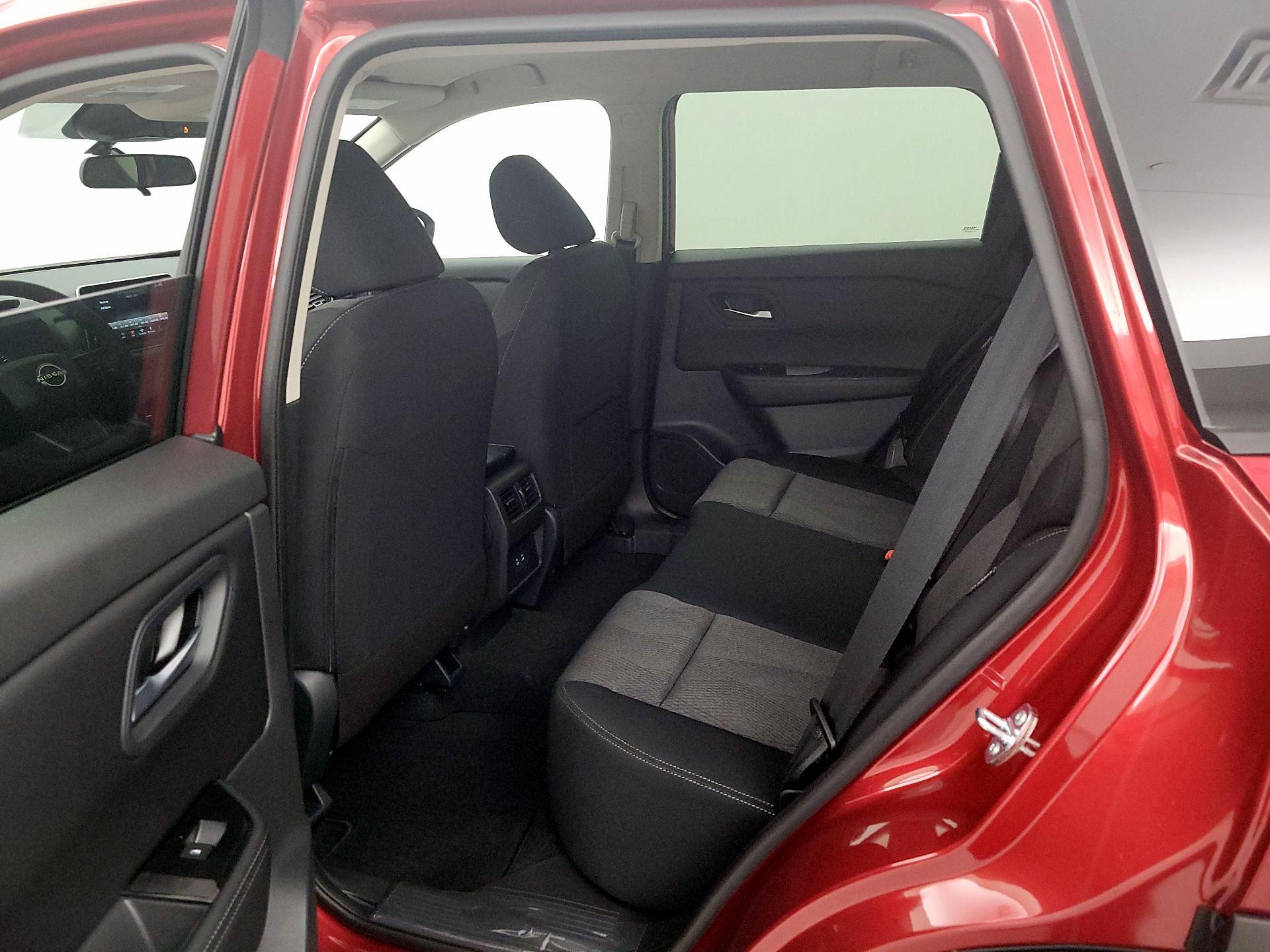 Thumbnail: 2026 Nissan Rogue - 19