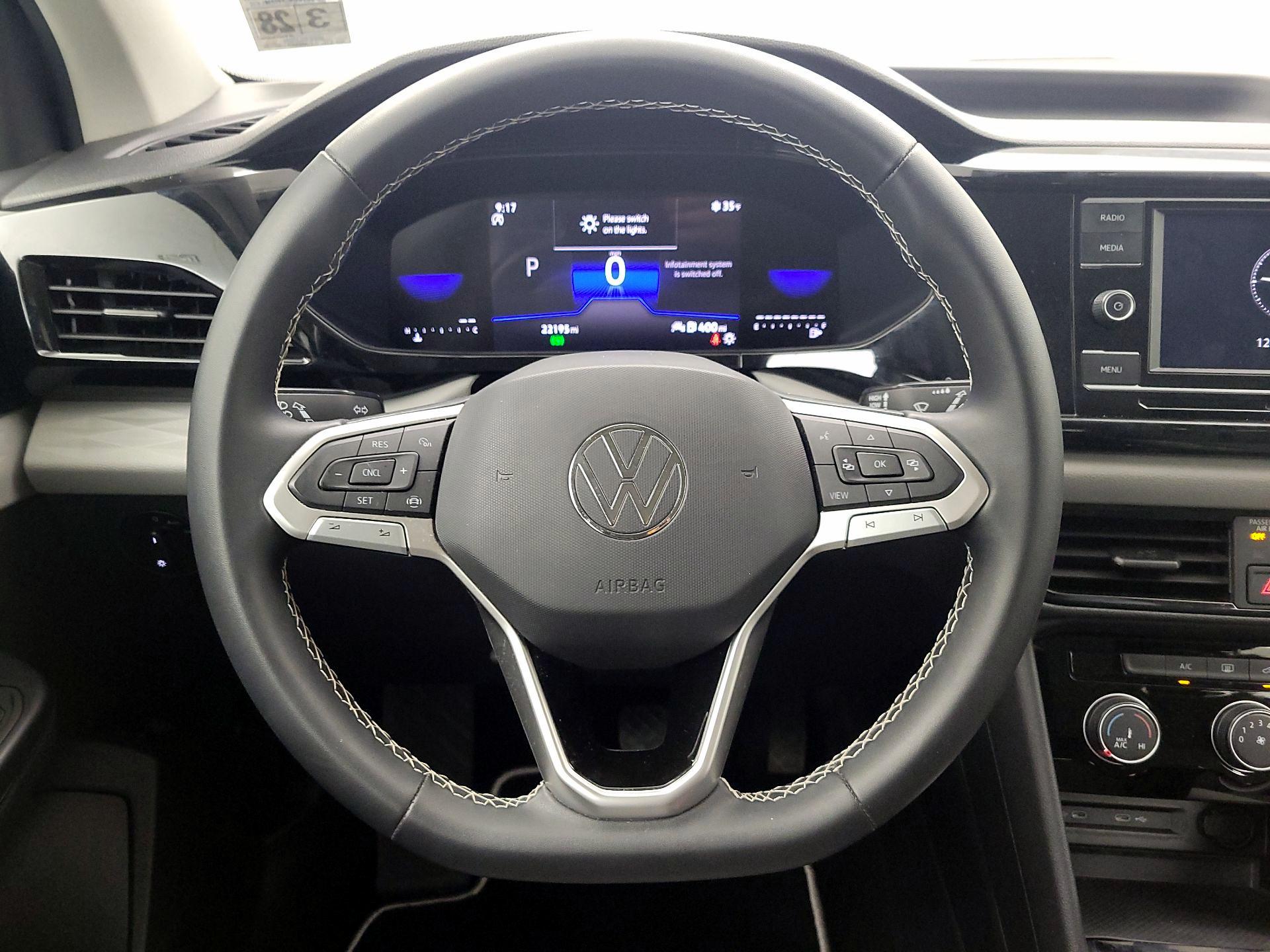 Thumbnail: 2023 Volkswagen Taos - 10