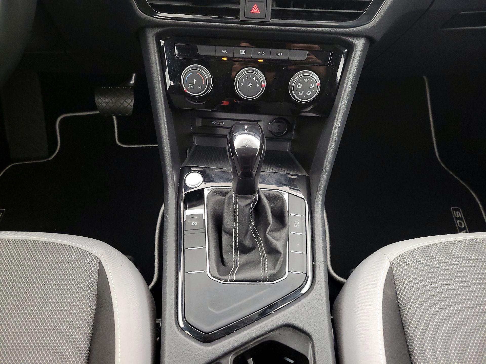 Thumbnail: 2023 Volkswagen Taos - 17