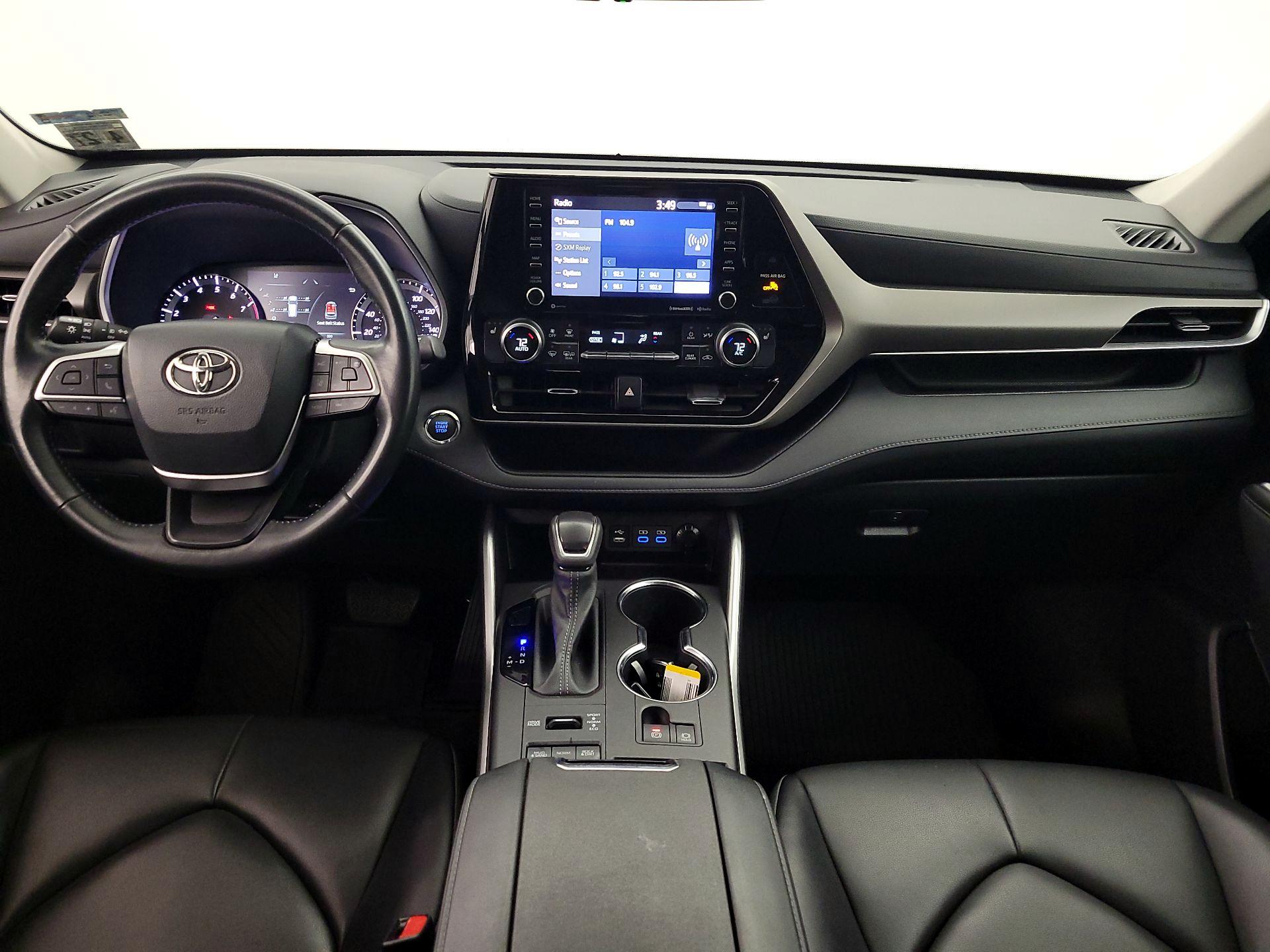 Thumbnail: 2022 Toyota Highlander - 9