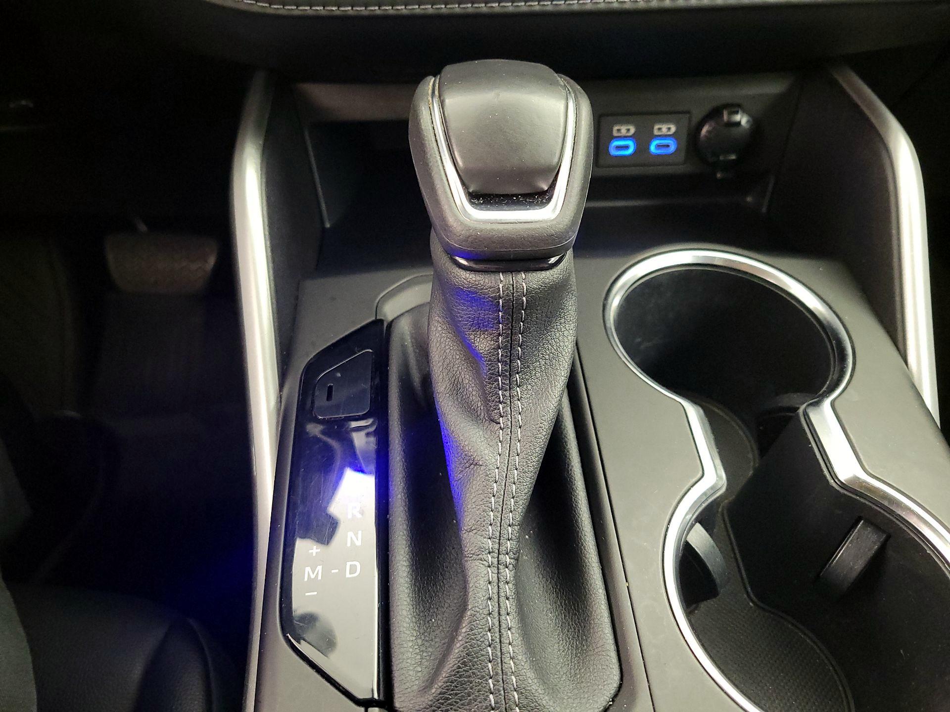 Thumbnail: 2022 Toyota Highlander - 17