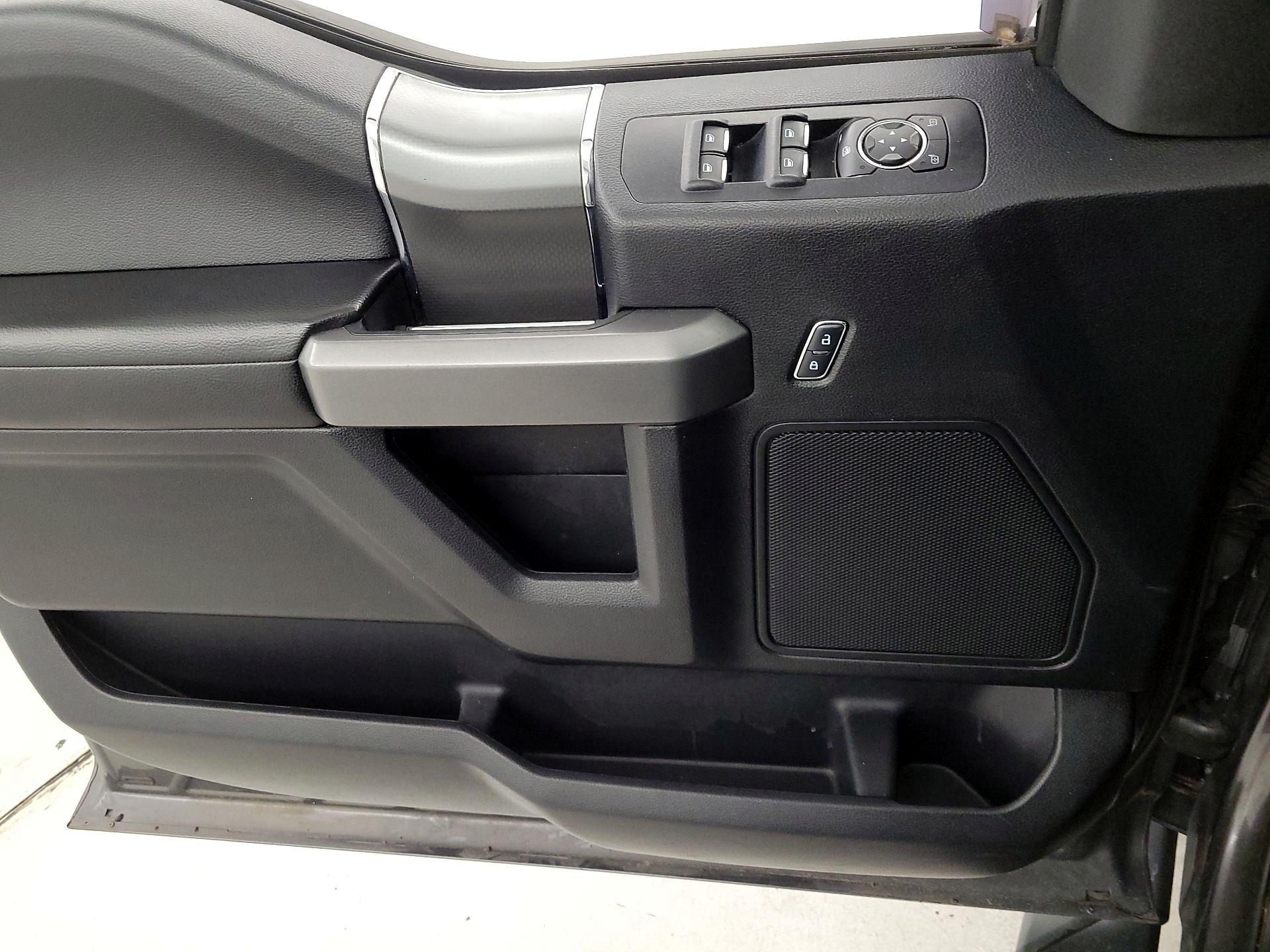 Thumbnail: 2017 Ford F-150 - 12