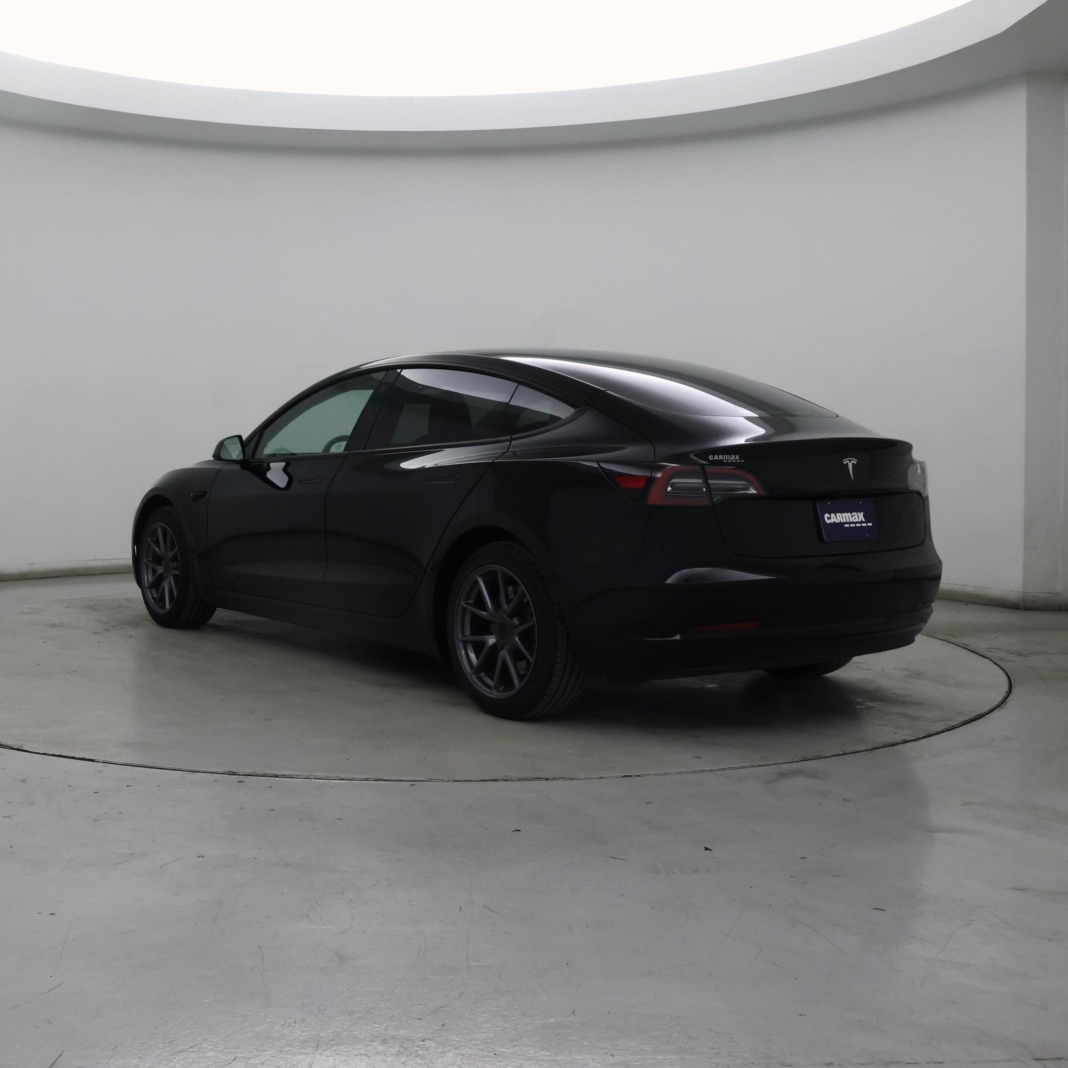 Thumbnail: 2023 Tesla Model 3 - 2