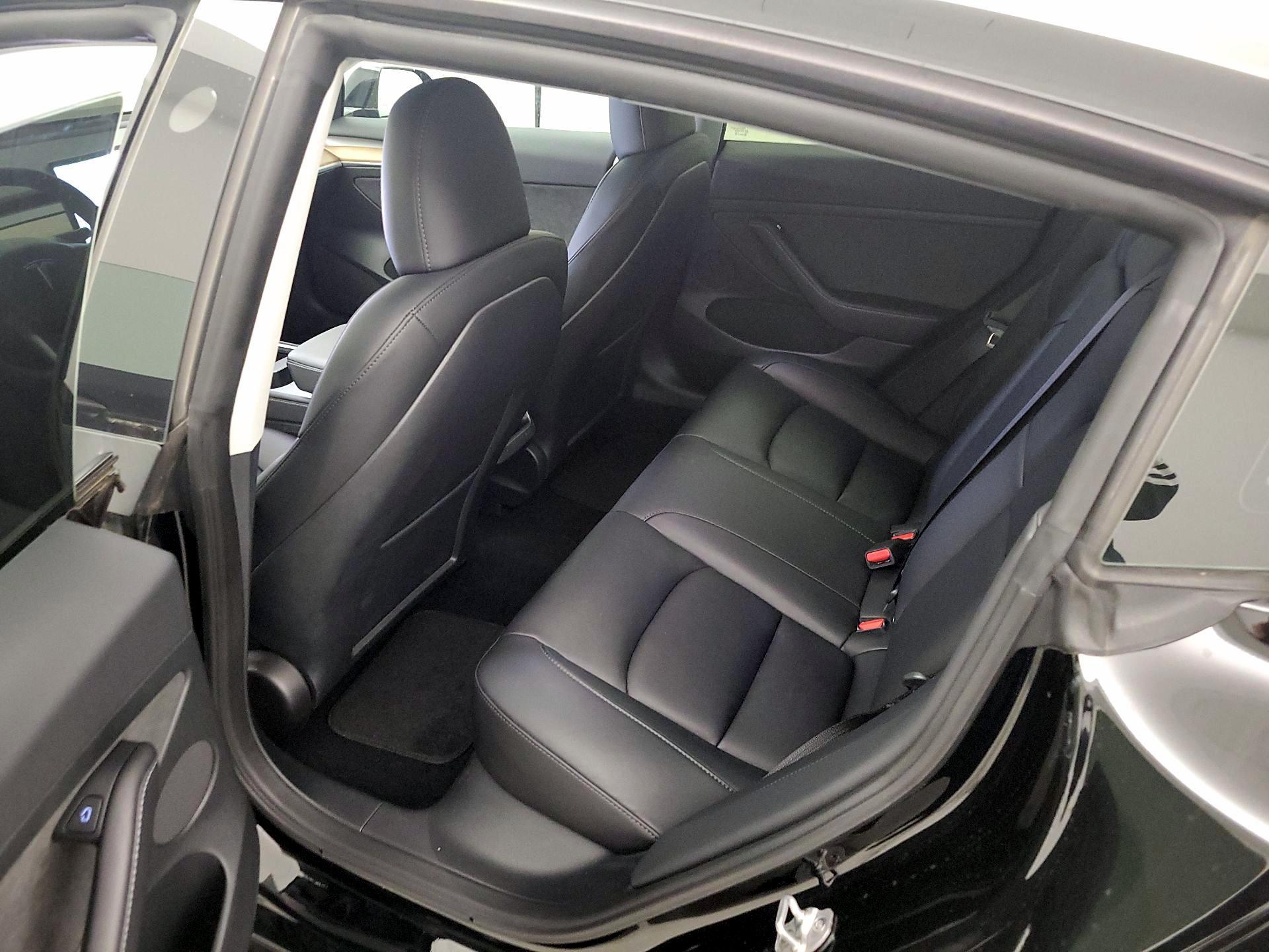 Thumbnail: 2023 Tesla Model 3 - 20