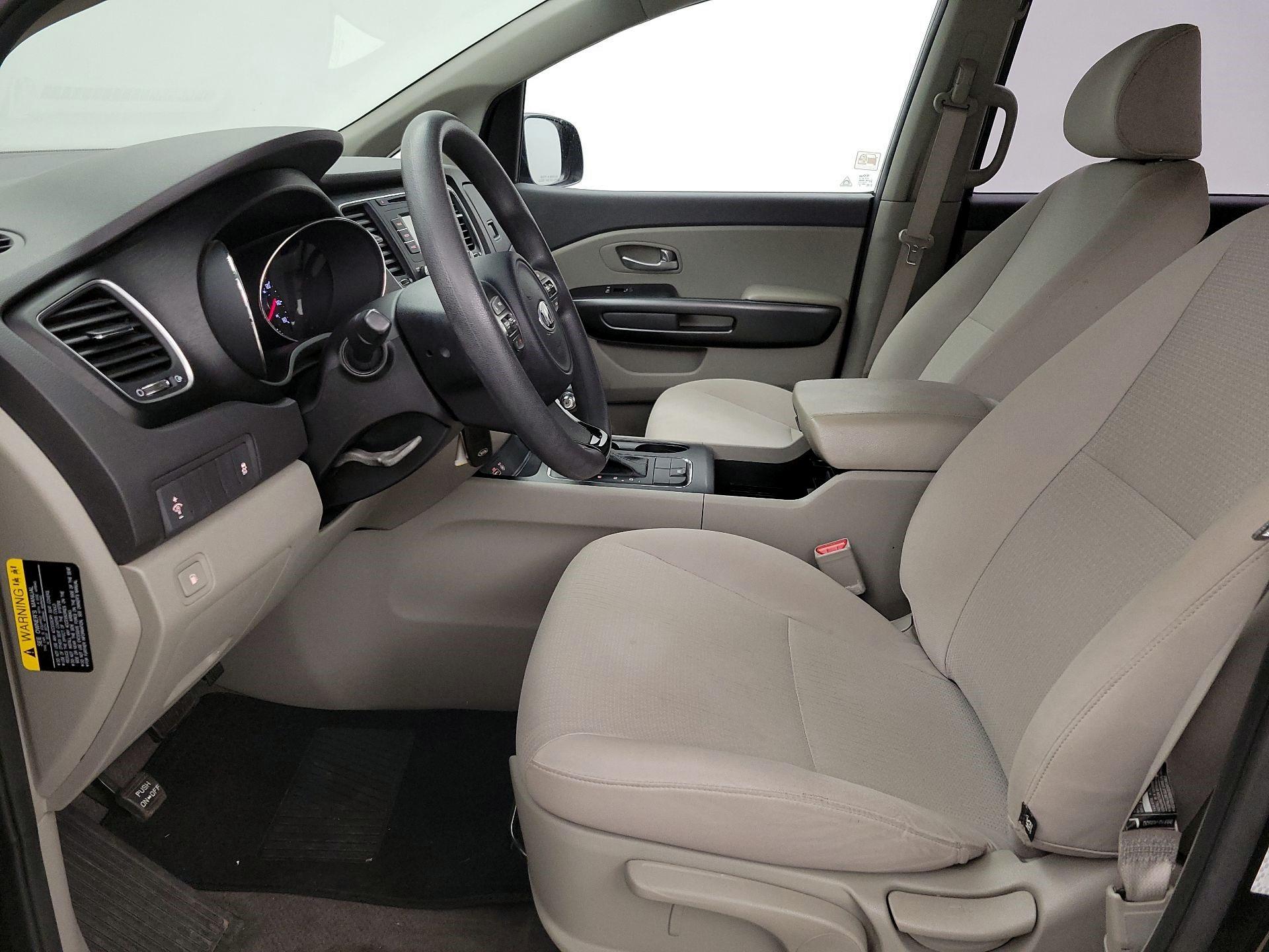 Thumbnail: 2016 Kia Sedona - 11