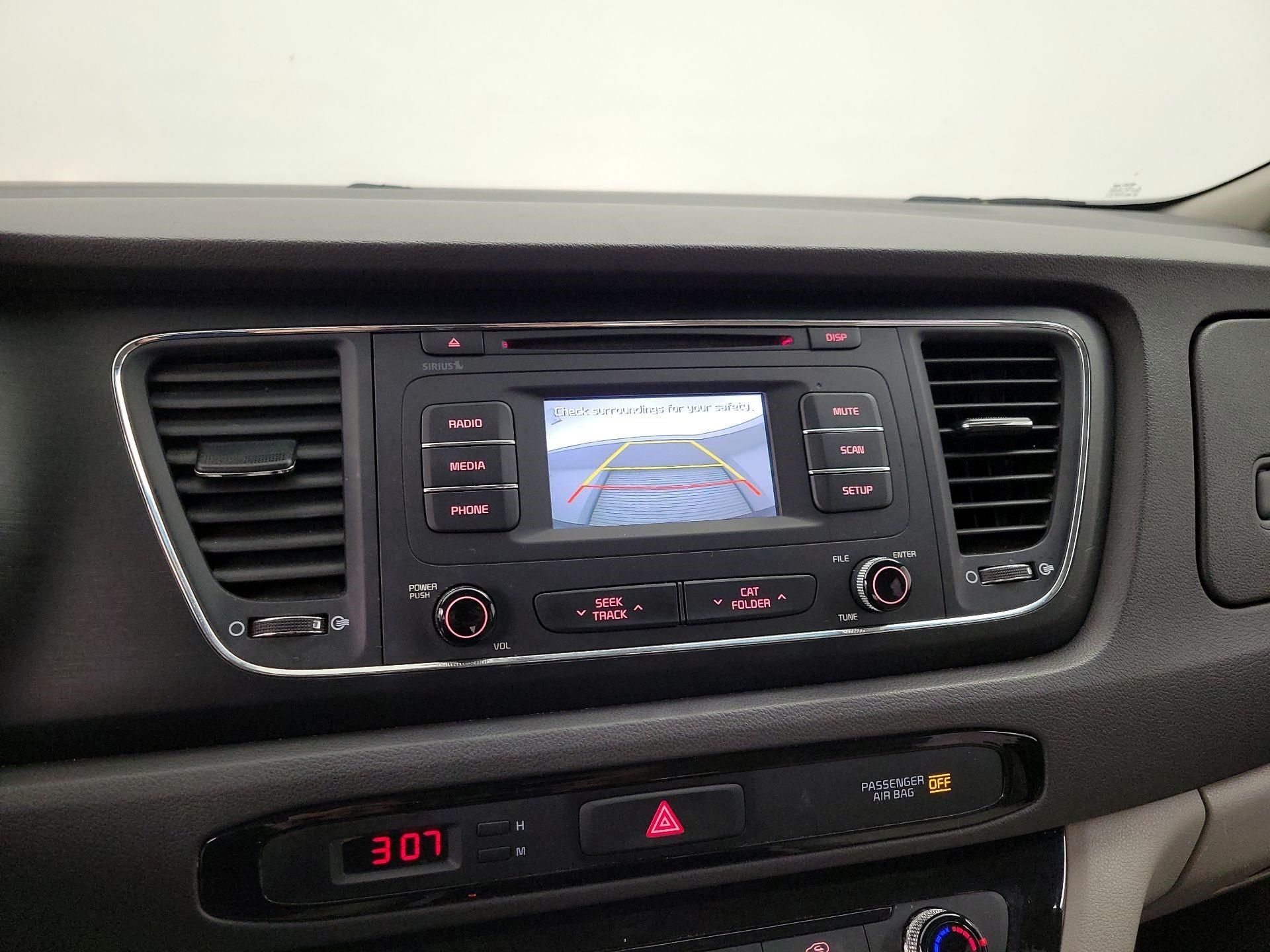 Thumbnail: 2016 Kia Sedona - 14