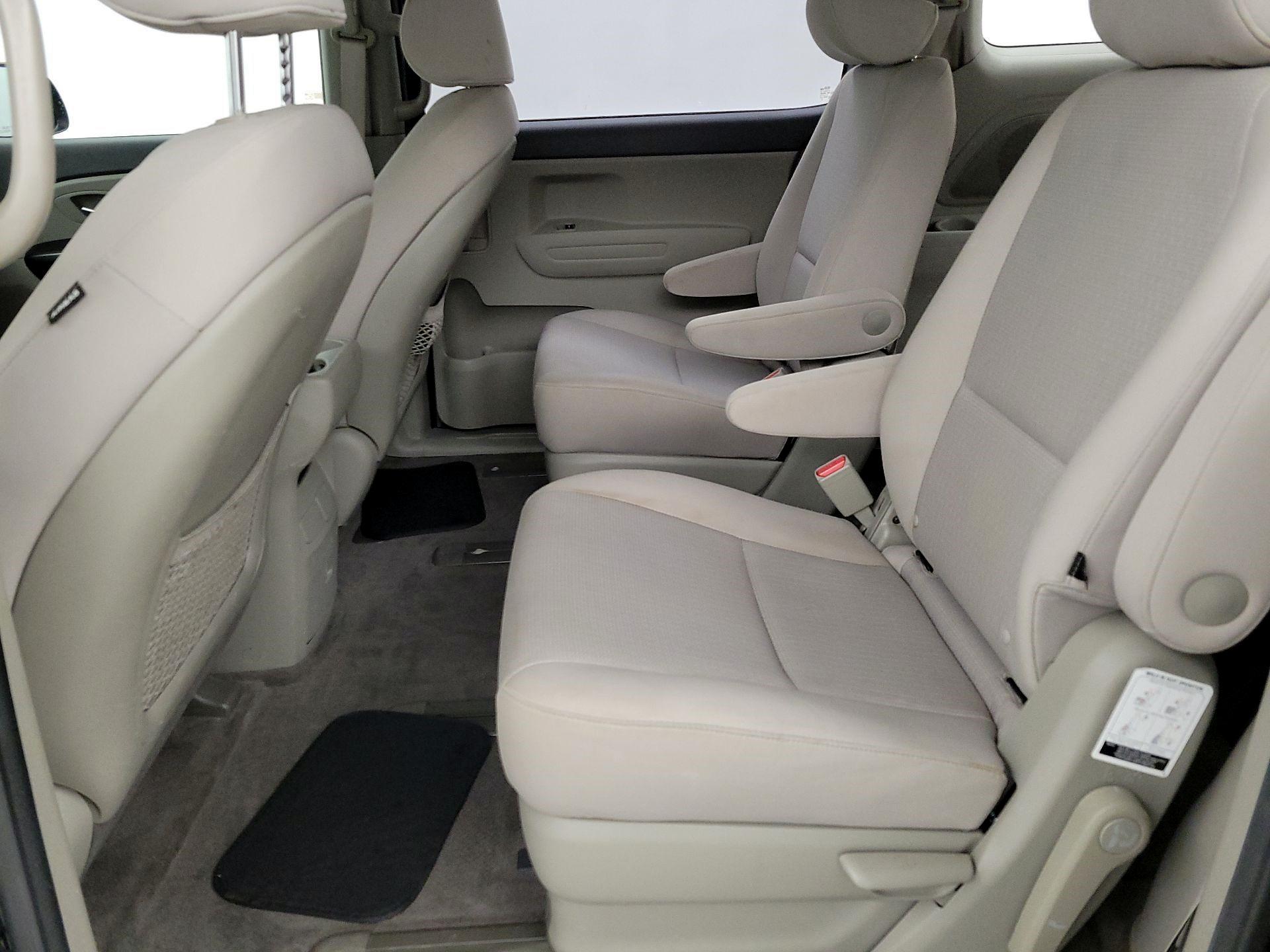 Thumbnail: 2016 Kia Sedona - 19