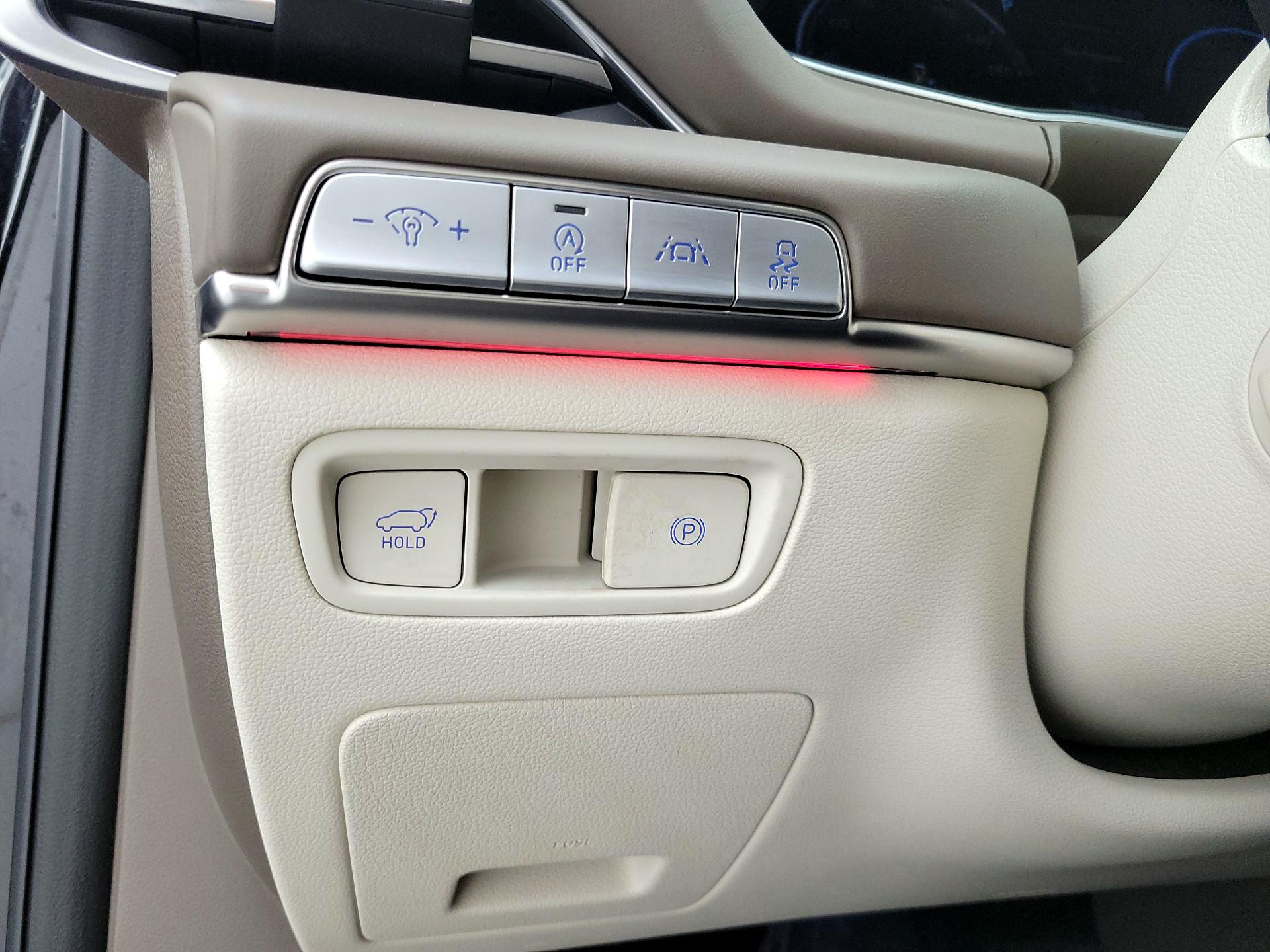 Thumbnail: 2021 Genesis GV80 - 13