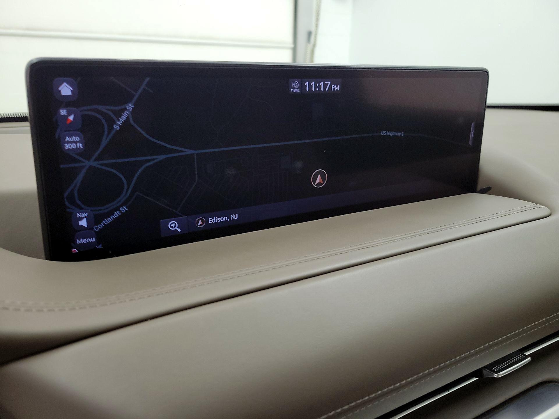 Thumbnail: 2021 Genesis GV80 - 14