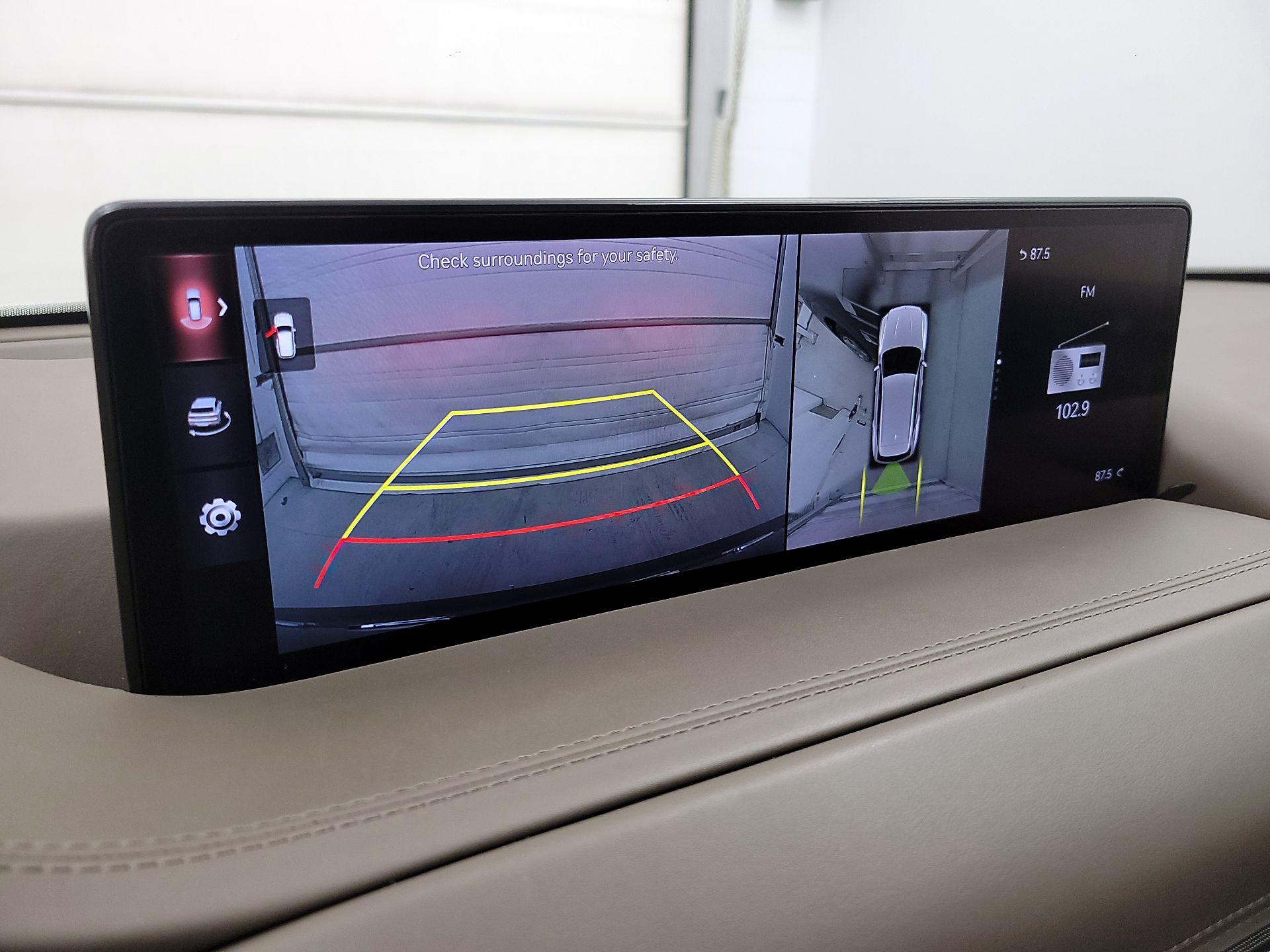 Thumbnail: 2021 Genesis GV80 - 15