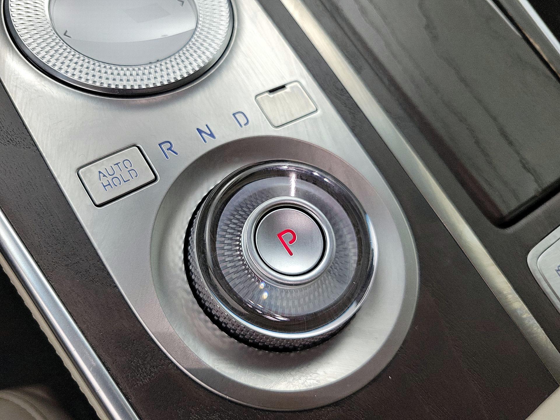 Thumbnail: 2021 Genesis GV80 - 18