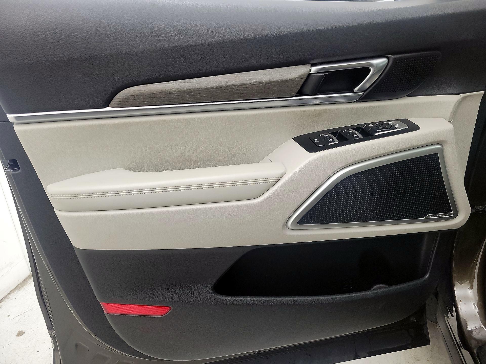 Thumbnail: 2022 Kia Telluride - 12