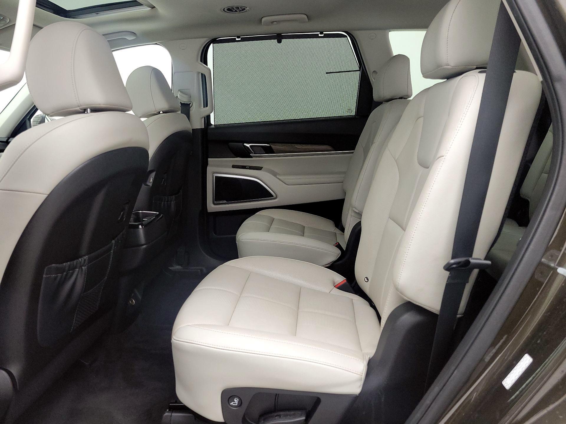 Thumbnail: 2022 Kia Telluride - 18