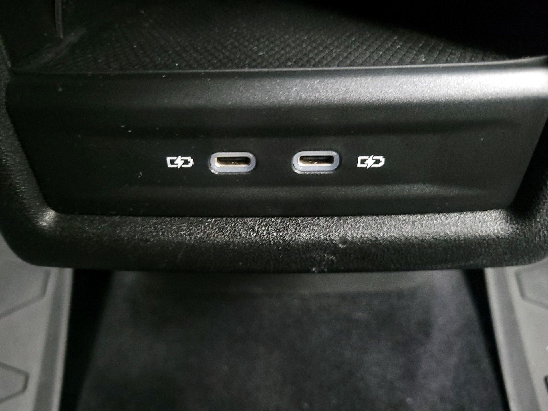 Thumbnail: 2023 Volkswagen ID.4 - 18