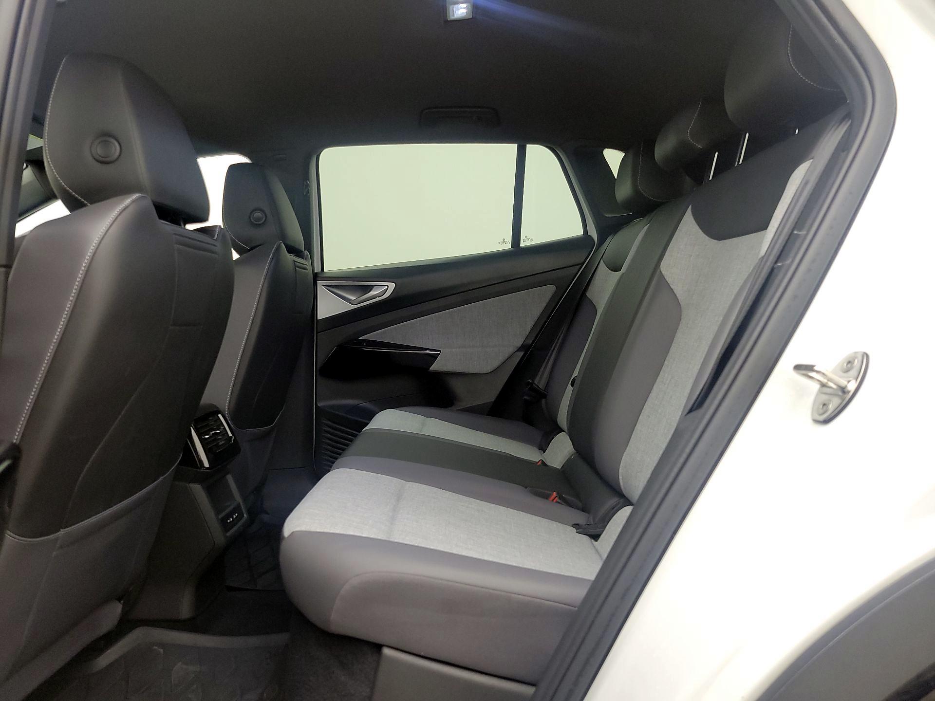 Thumbnail: 2023 Volkswagen ID.4 - 19