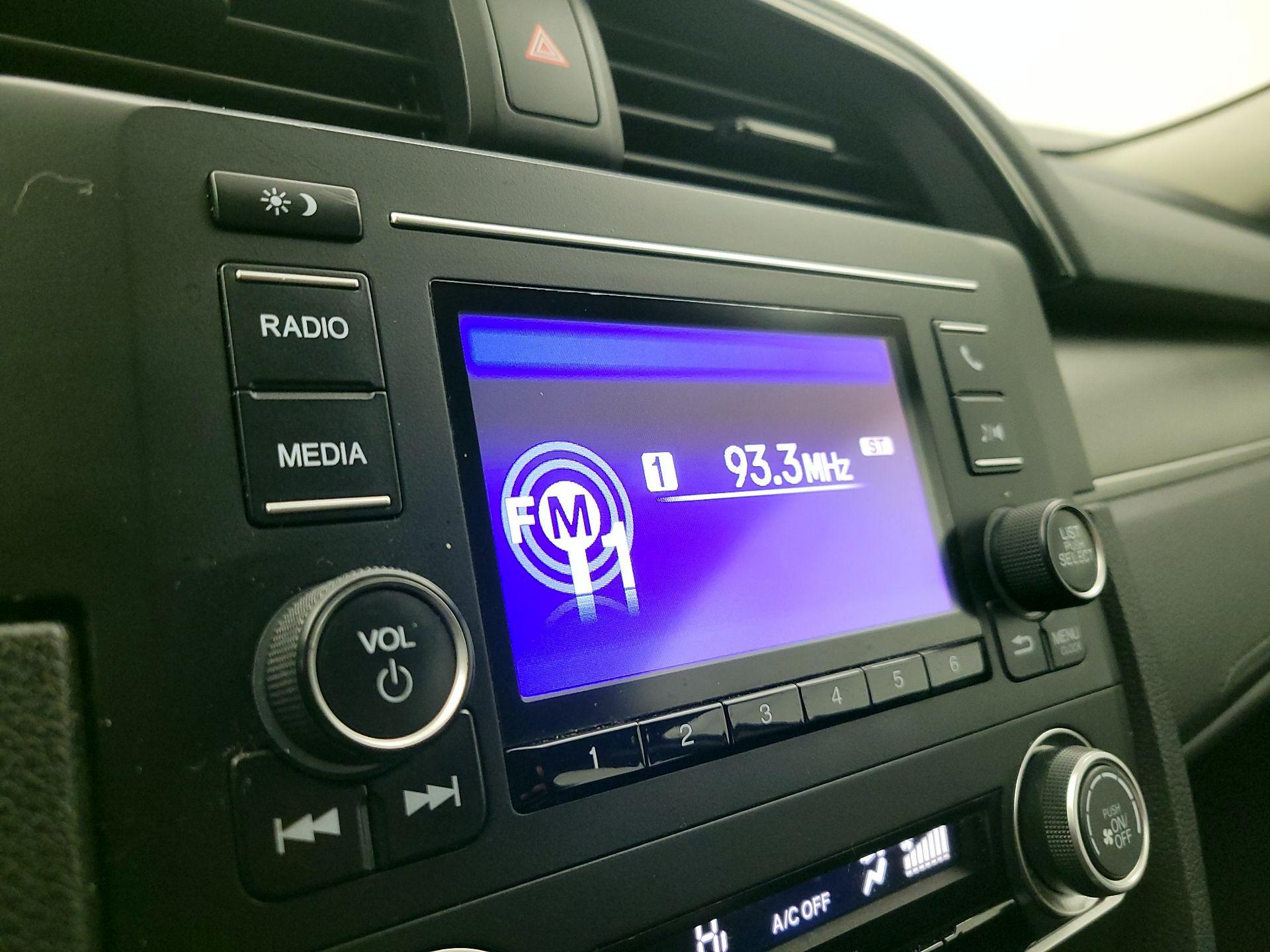 Thumbnail: 2017 Honda Civic - 15