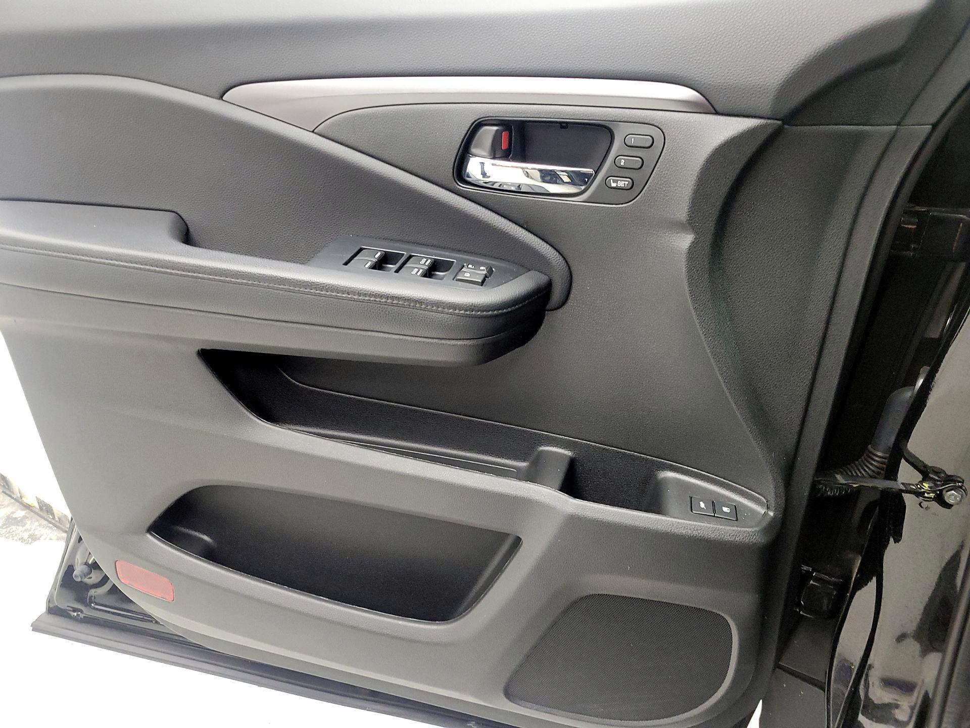 Thumbnail: 2022 Honda Pilot - 12