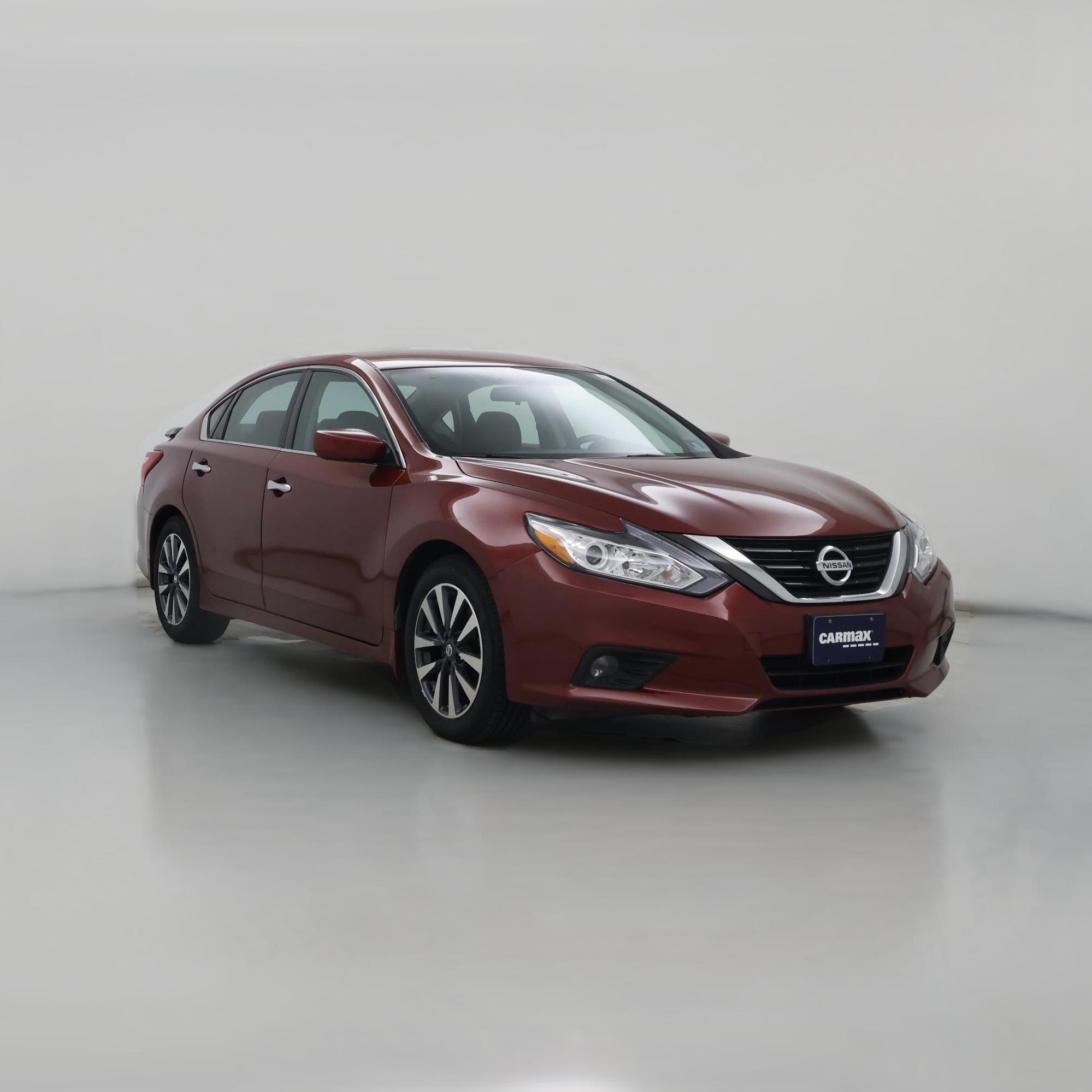 Thumbnail: 2017 Nissan Altima - 1
