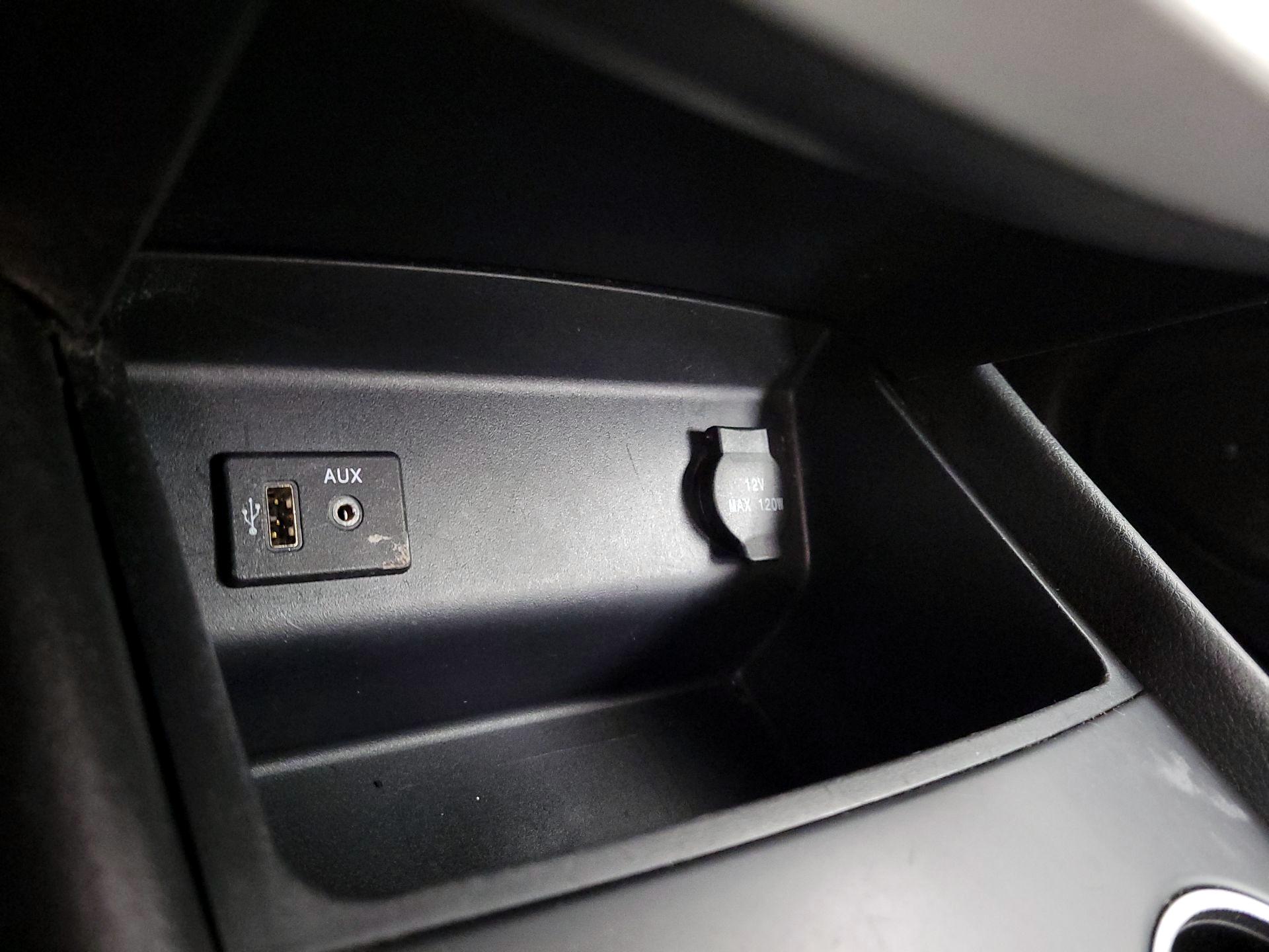 Thumbnail: 2017 Nissan Altima - 18