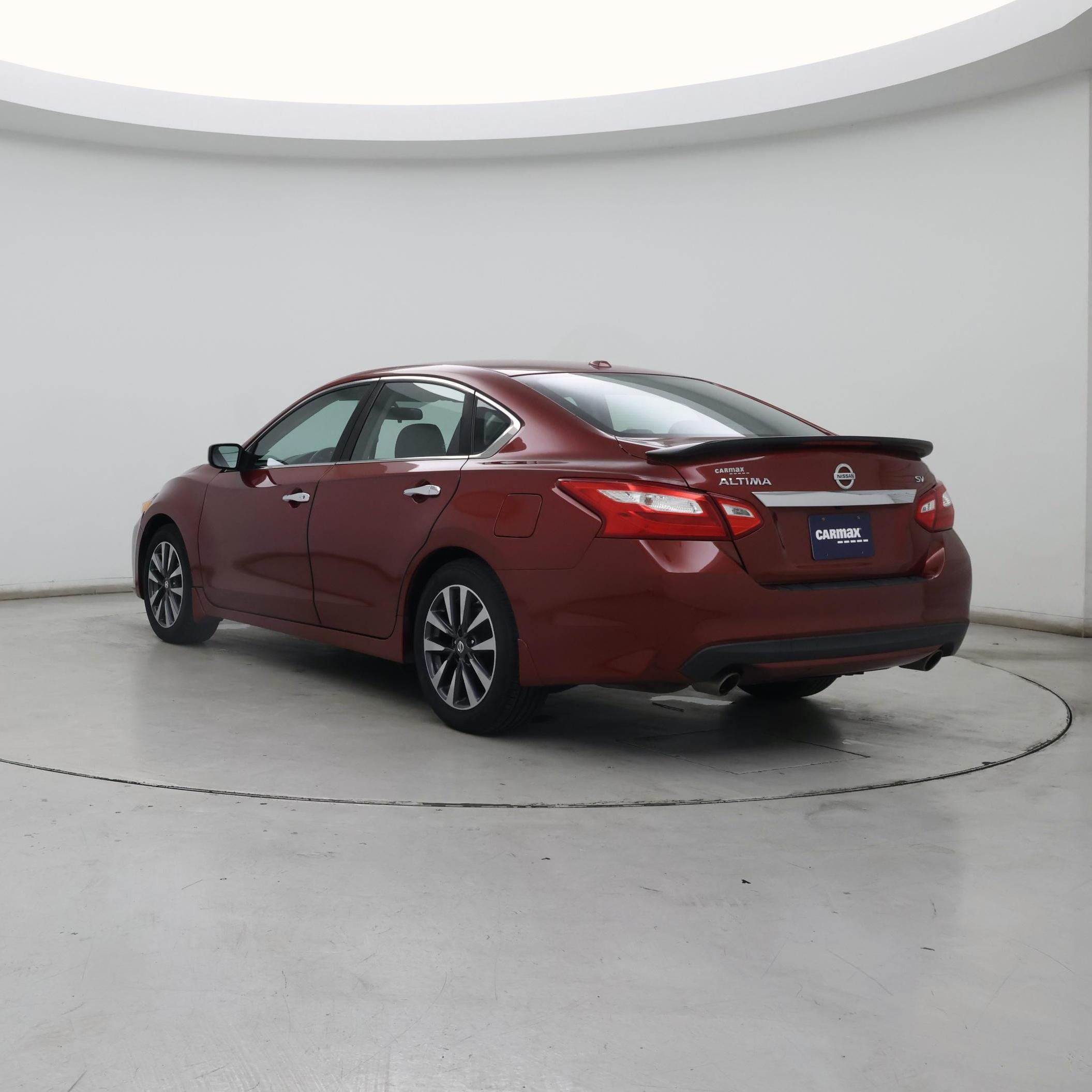 Thumbnail: 2017 Nissan Altima - 2