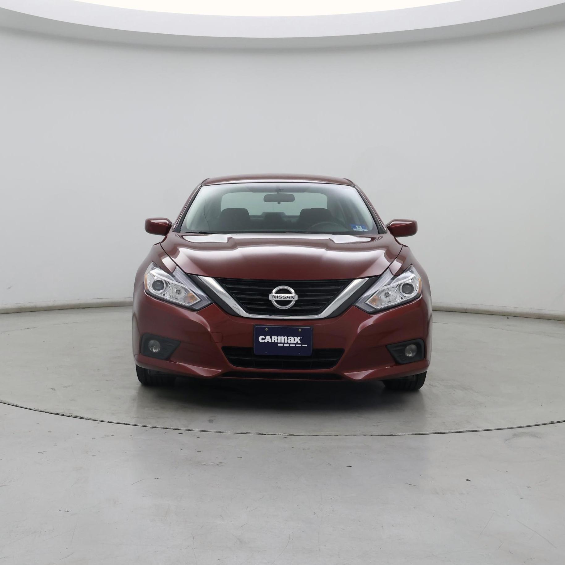 Thumbnail: 2017 Nissan Altima - 5