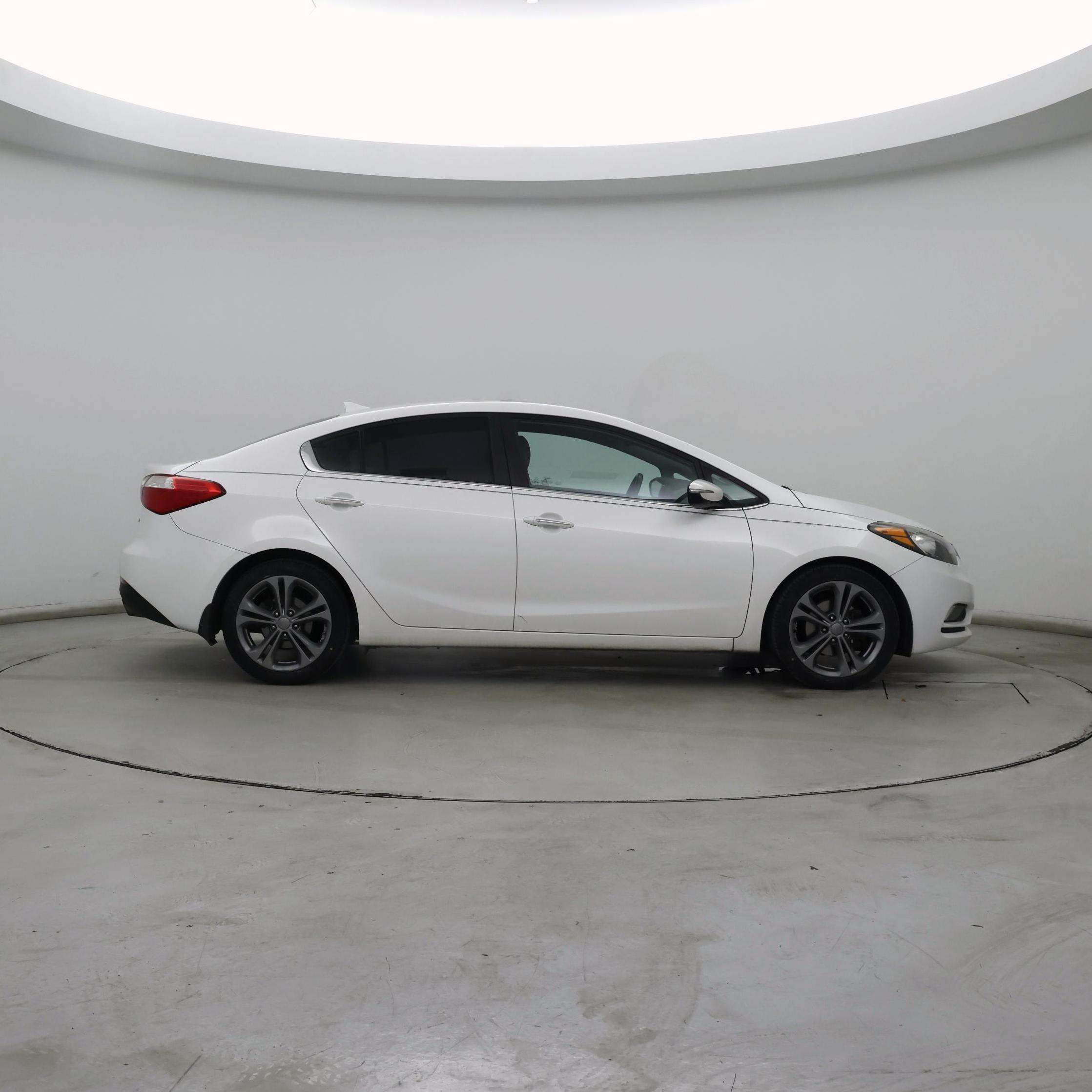 Thumbnail: 2016 Kia Forte - 7