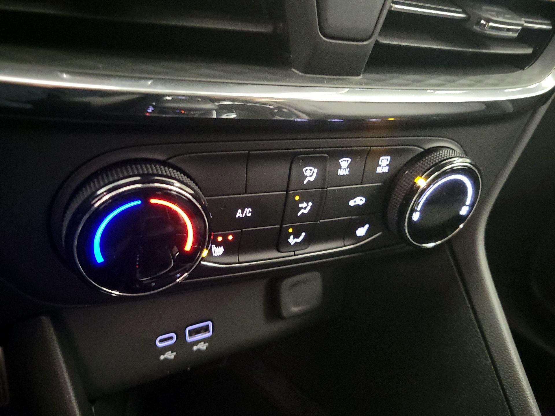 Thumbnail: 2025 Buick Encore GX - 16