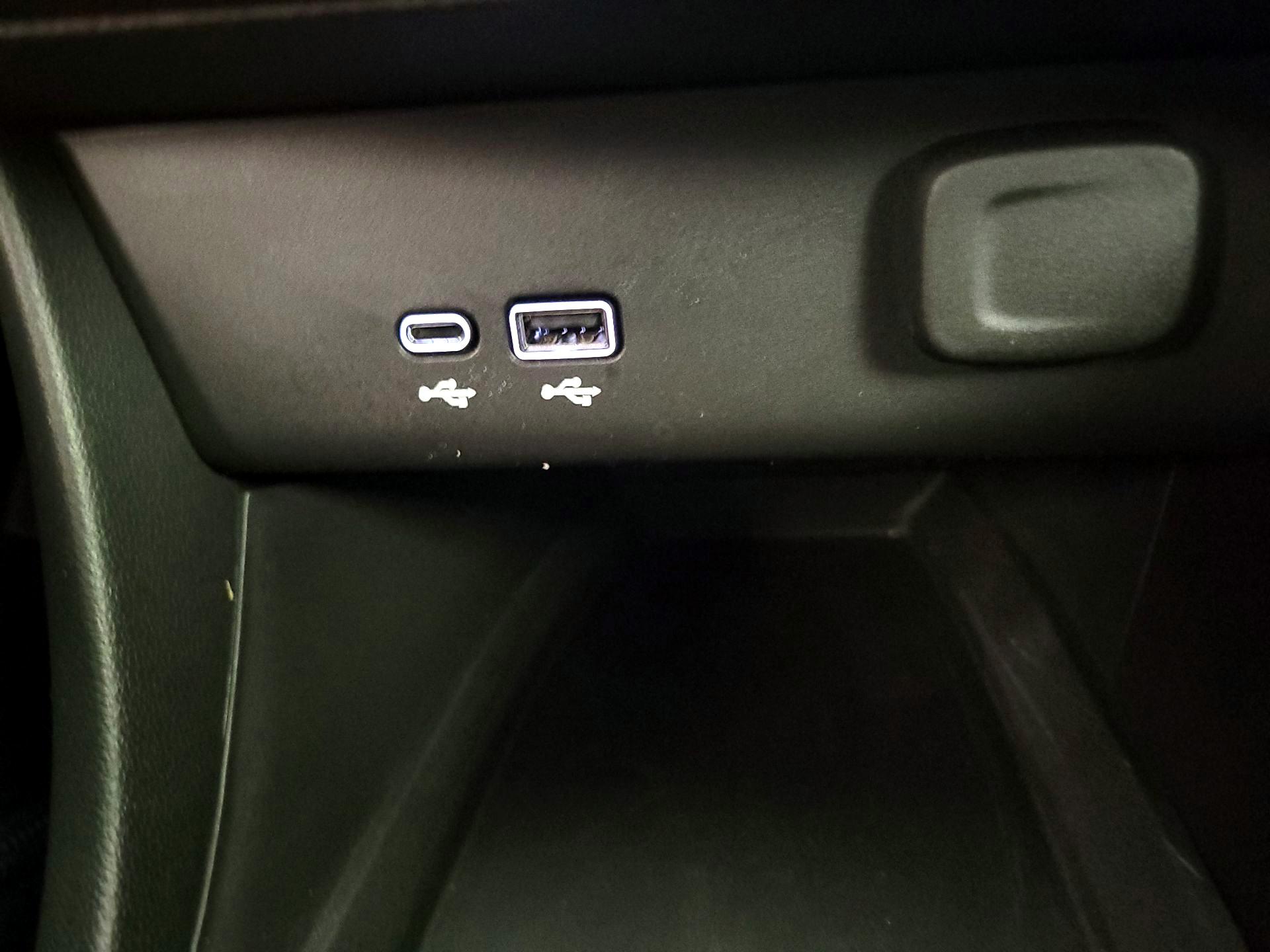 Thumbnail: 2025 Buick Encore GX - 18