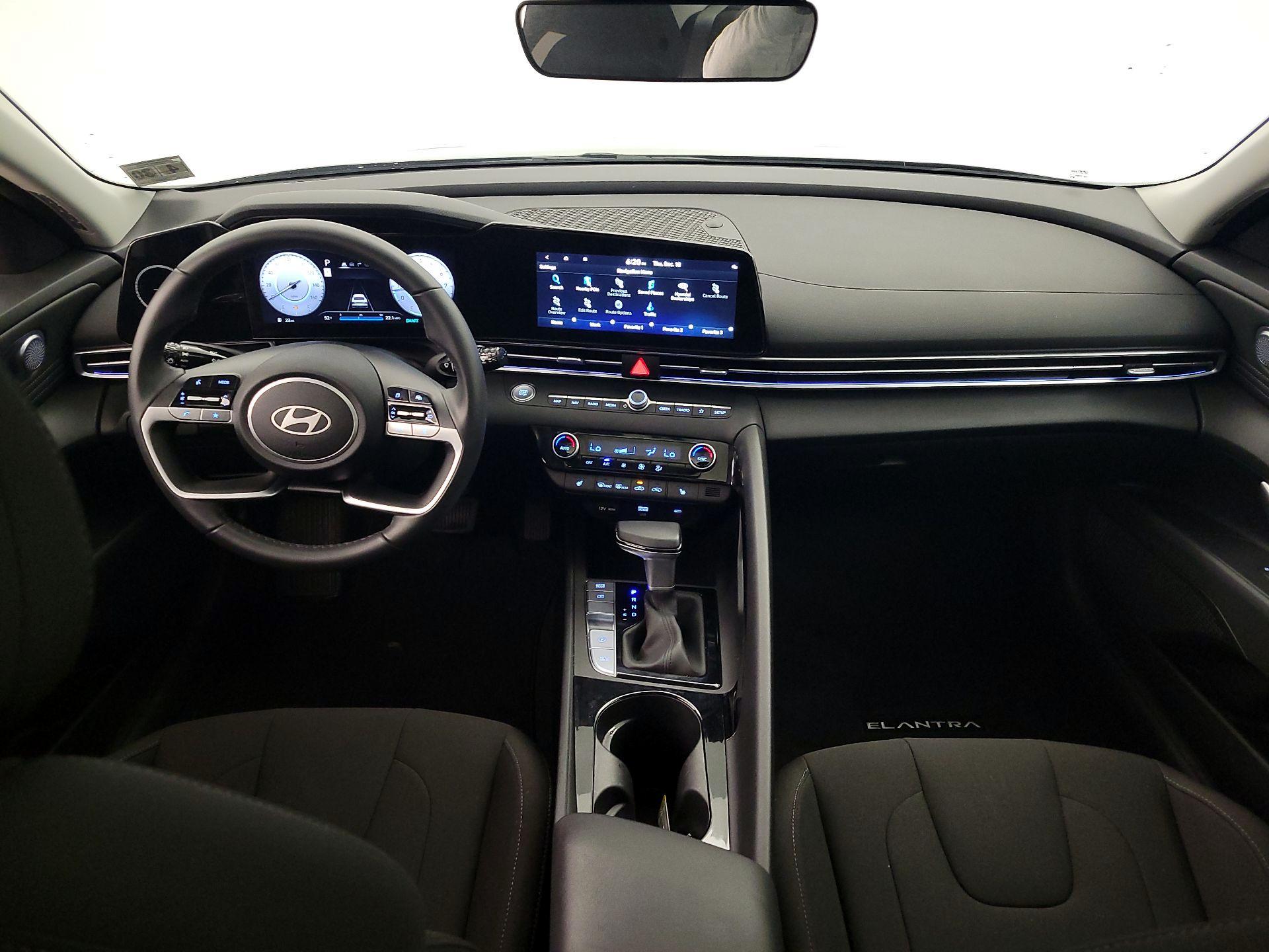 Thumbnail: 2025 Hyundai Elantra - 9