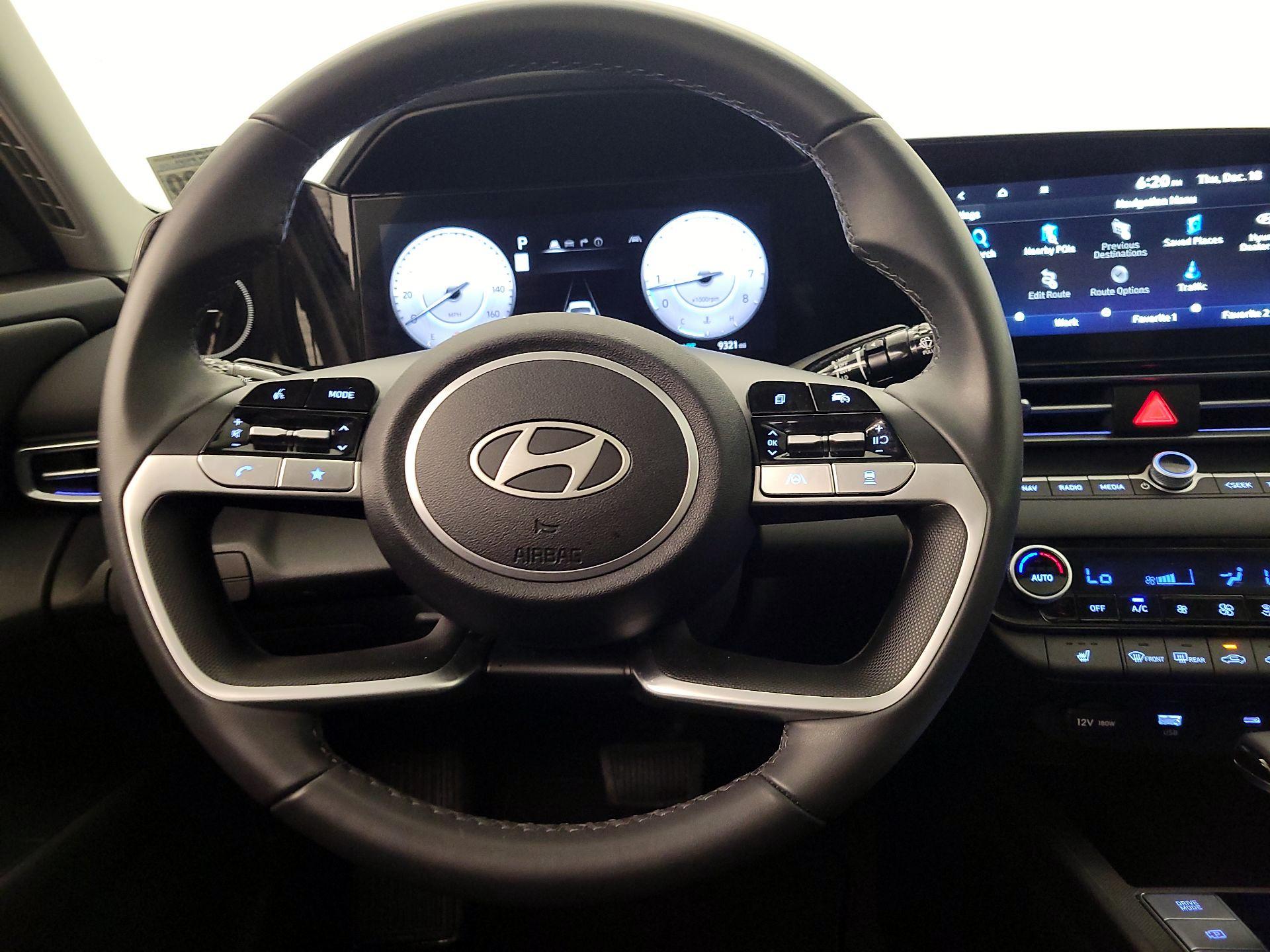 Thumbnail: 2025 Hyundai Elantra - 10