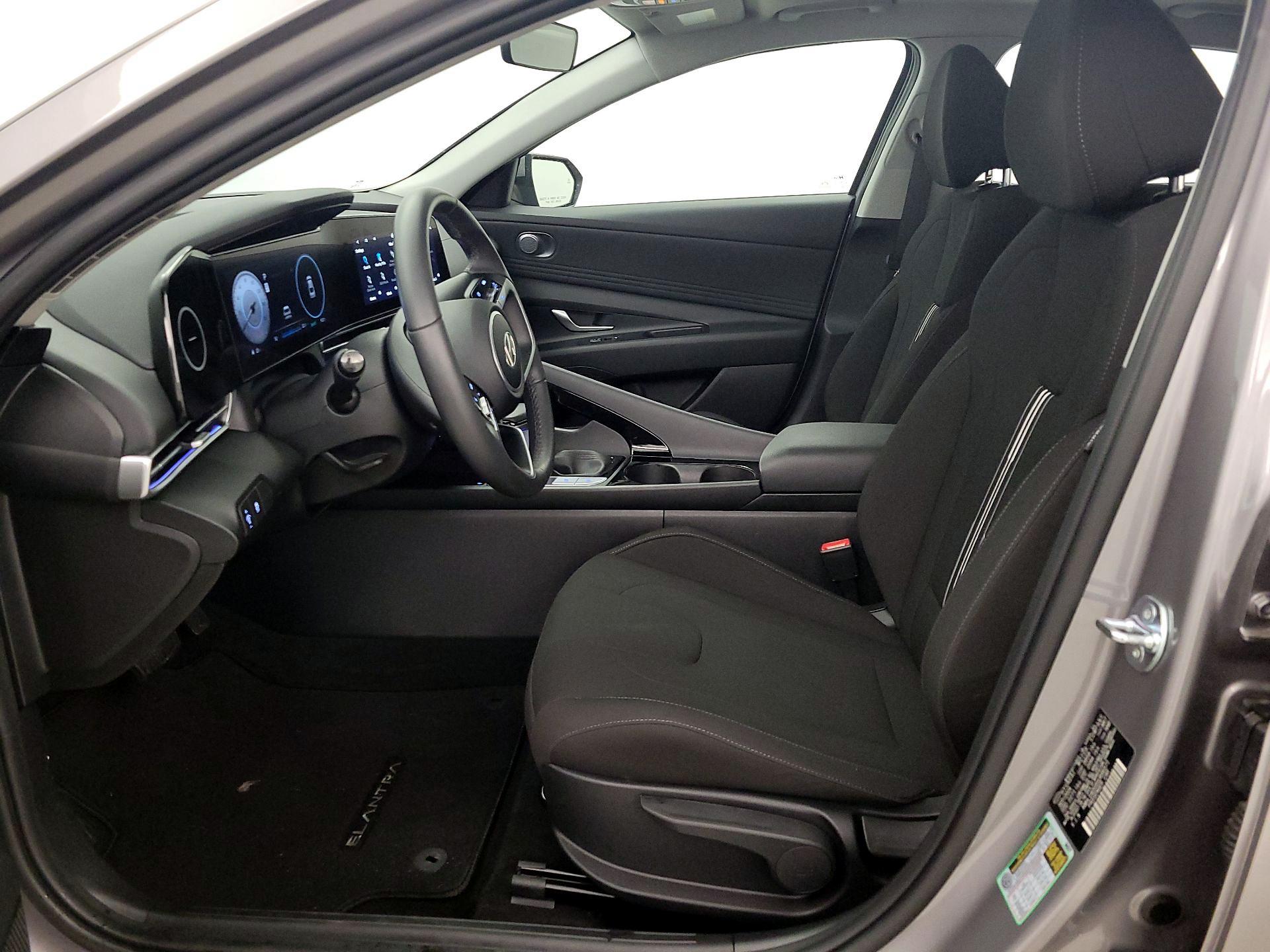 Thumbnail: 2025 Hyundai Elantra - 11