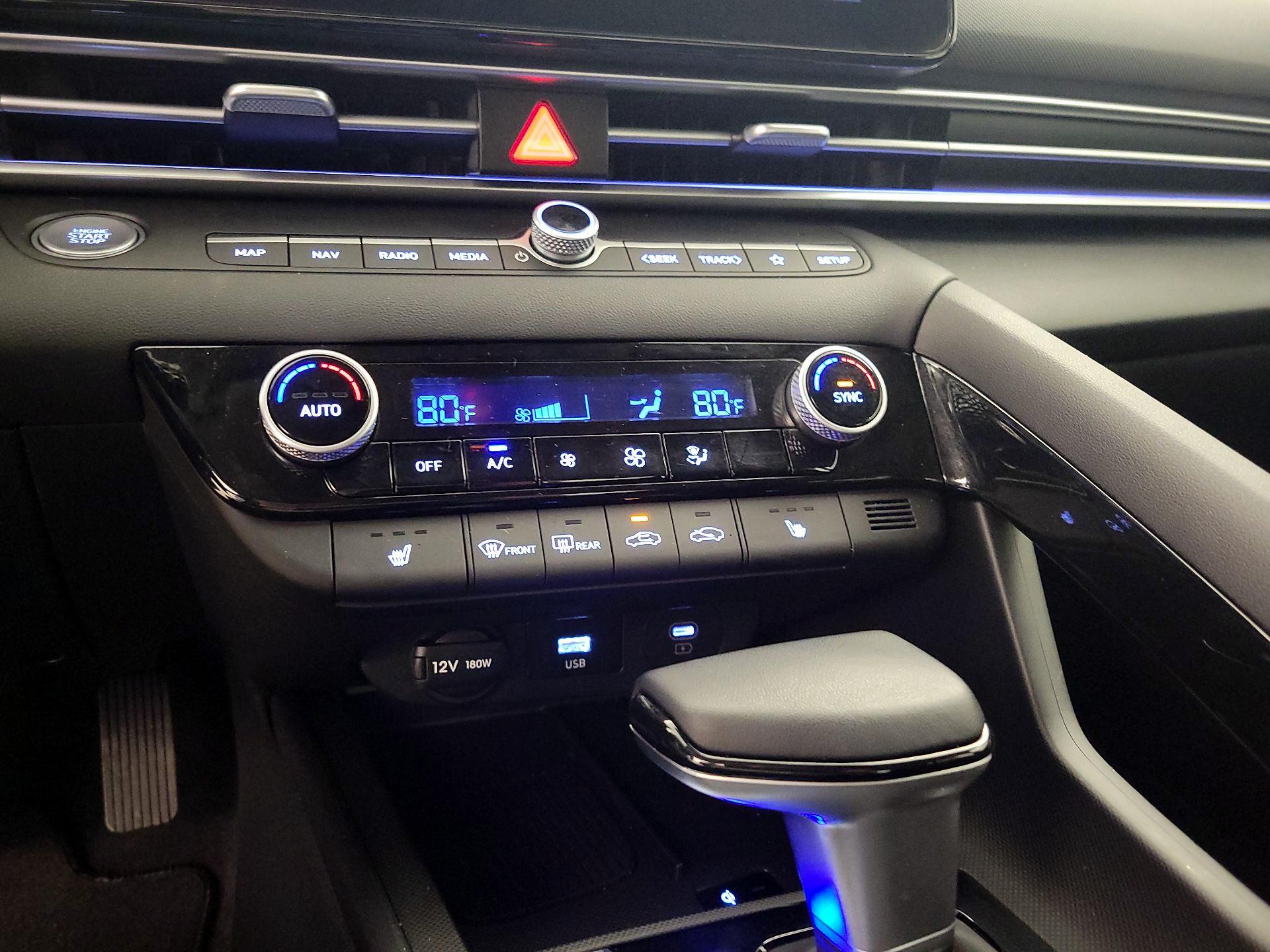 Thumbnail: 2025 Hyundai Elantra - 17