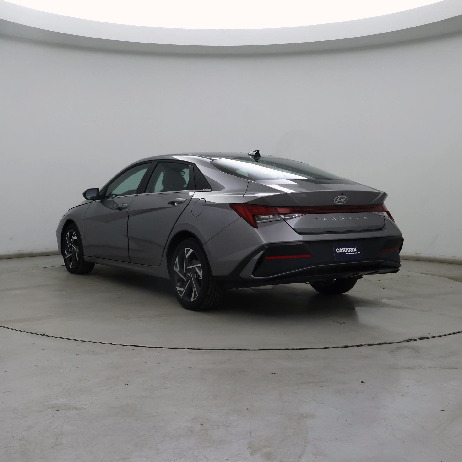 Thumbnail: 2025 Hyundai Elantra - 2